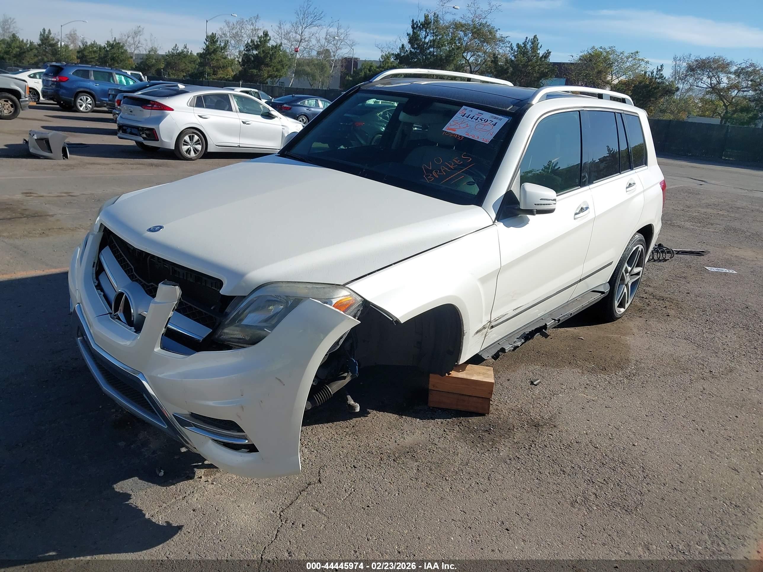 MERCEDES-BENZ GLK image 6
