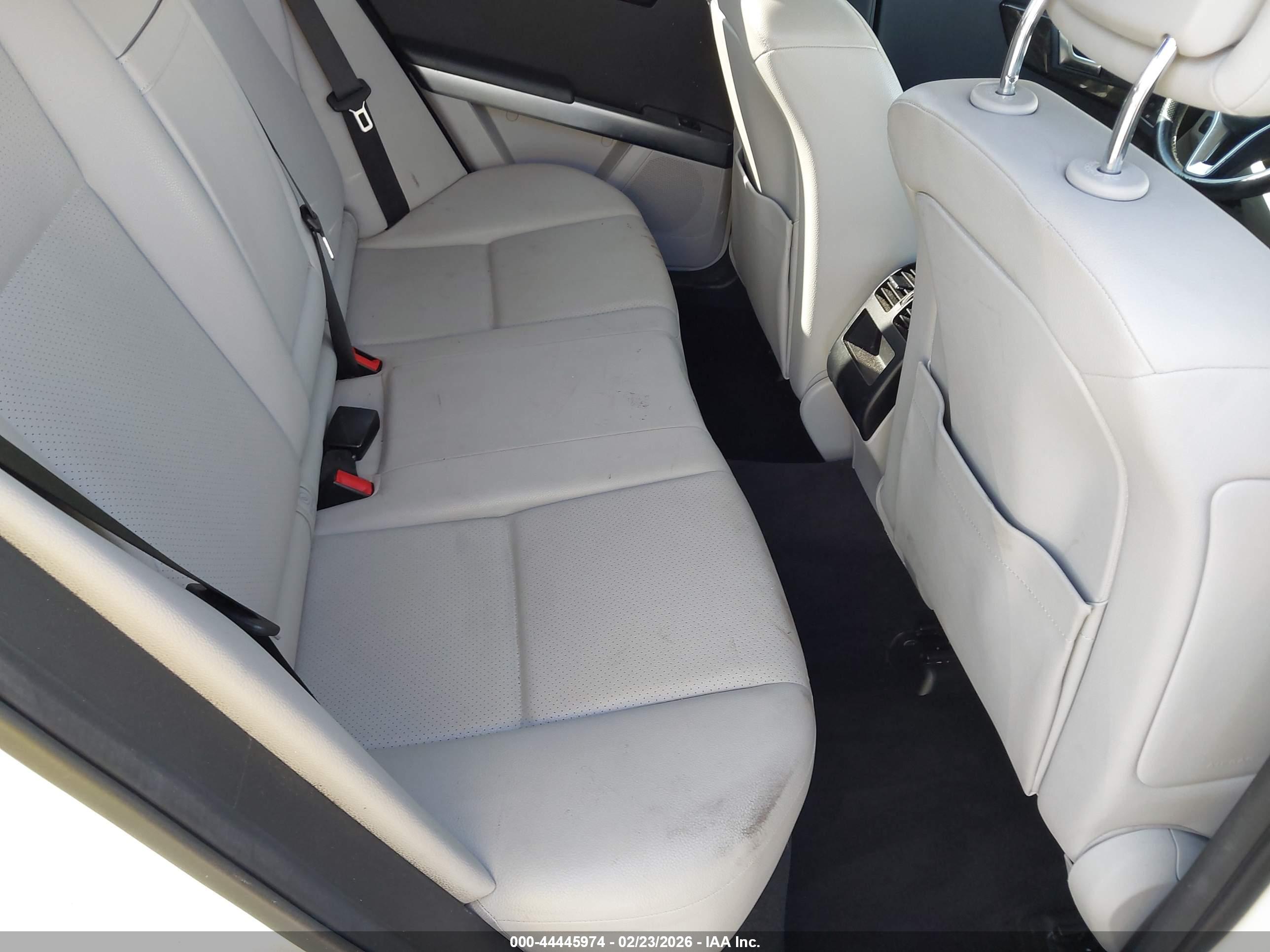 MERCEDES-BENZ GLK image 8