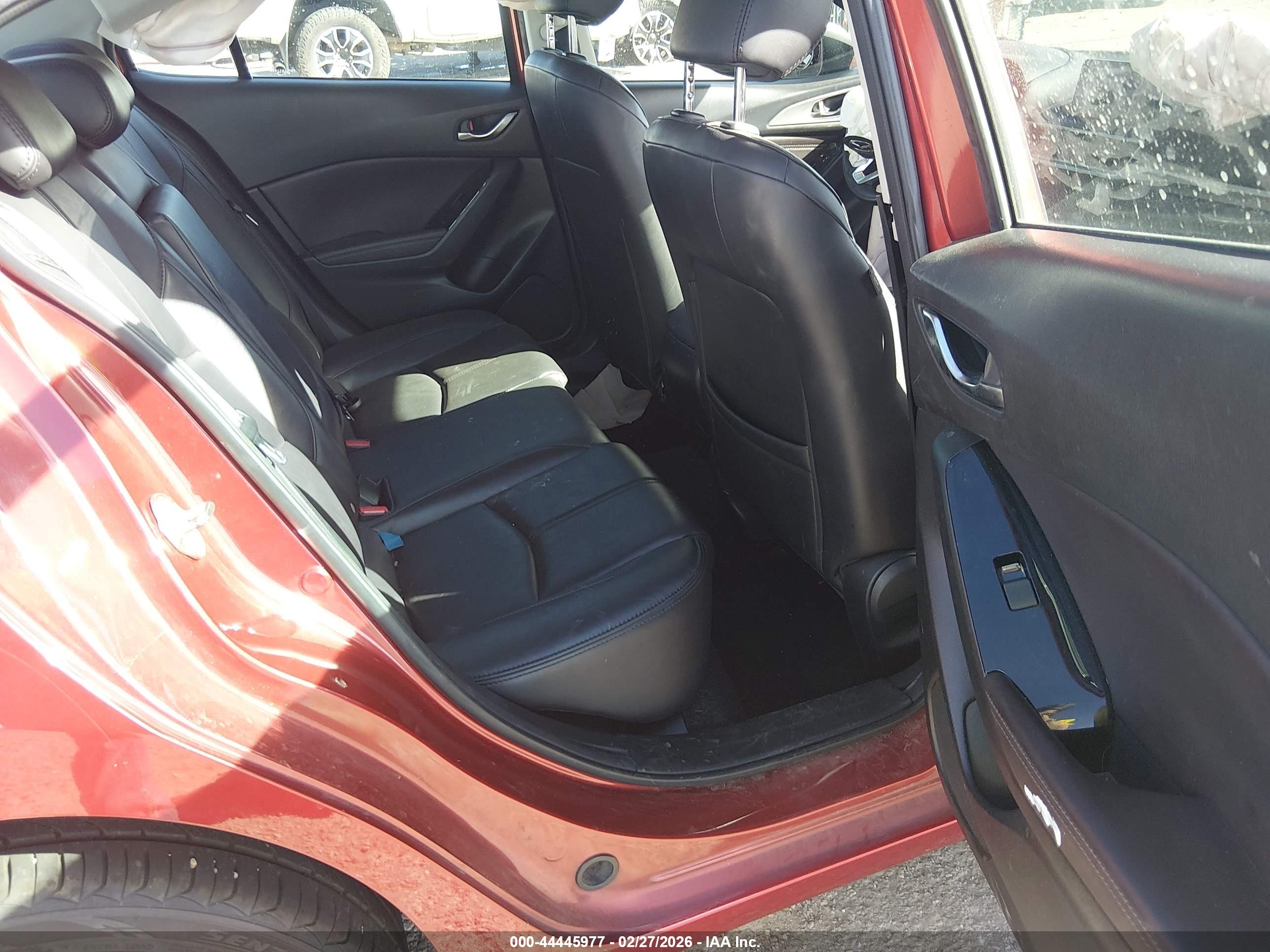 MAZDA MAZDA3 image 8