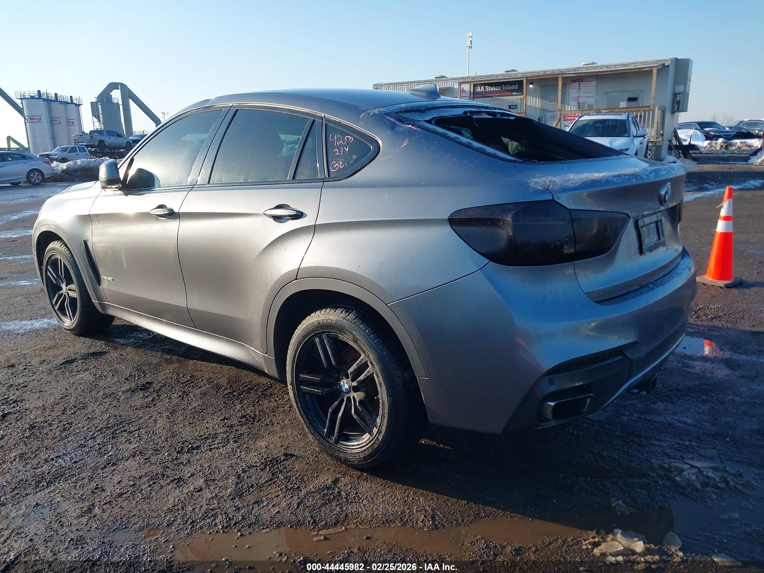 BMW X6 image 3