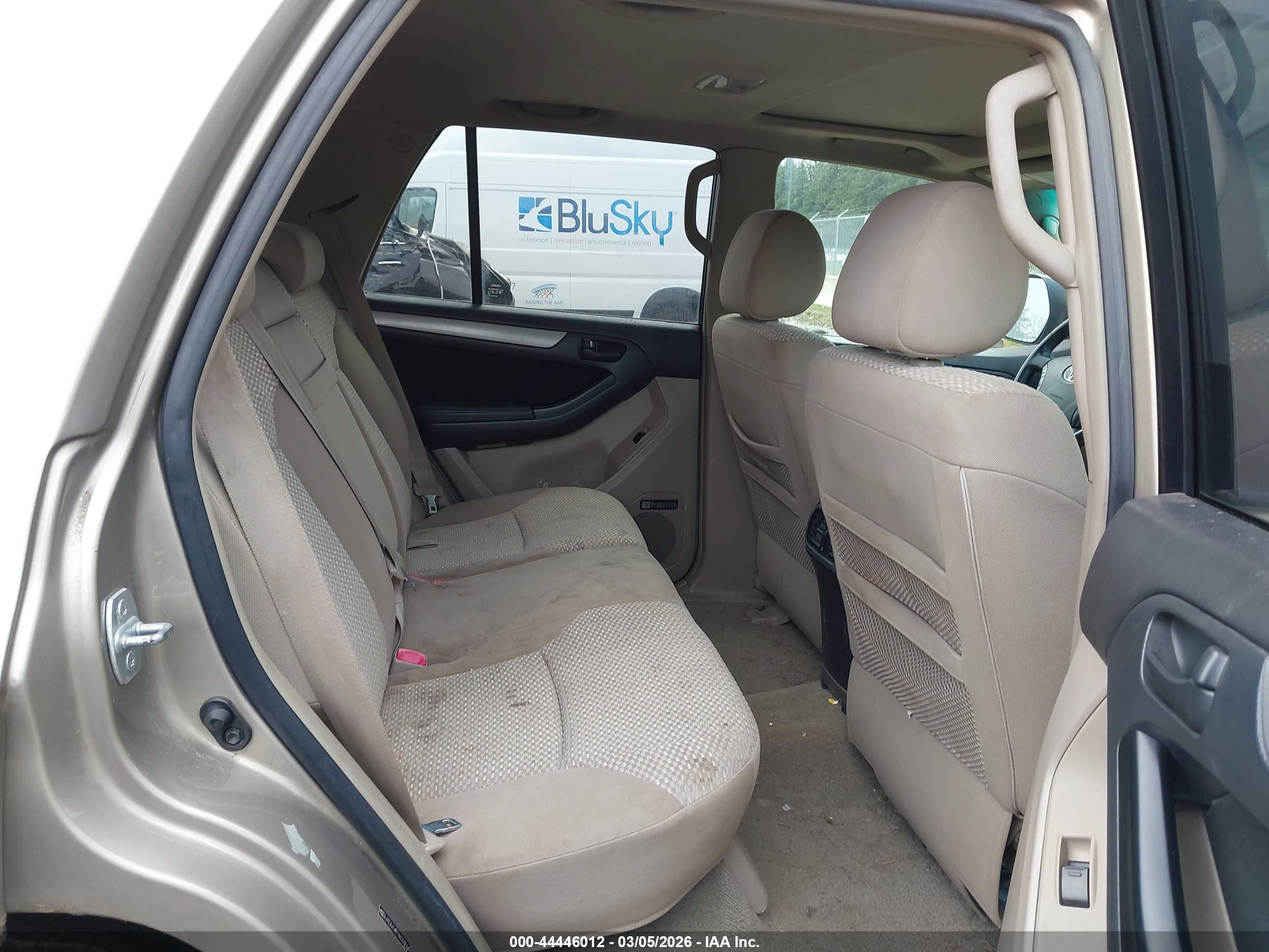 TOYOTA 4RUNNER image 8