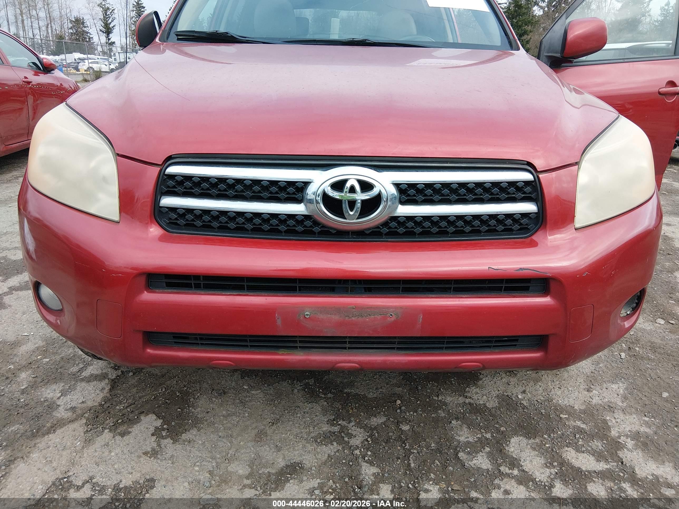 TOYOTA RAV4 image 6