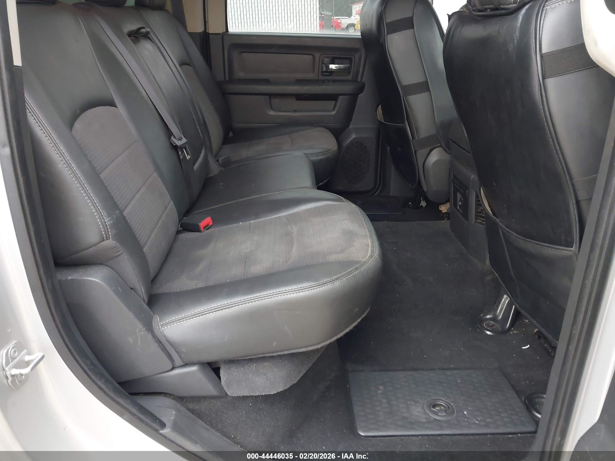 DODGE RAM image 8