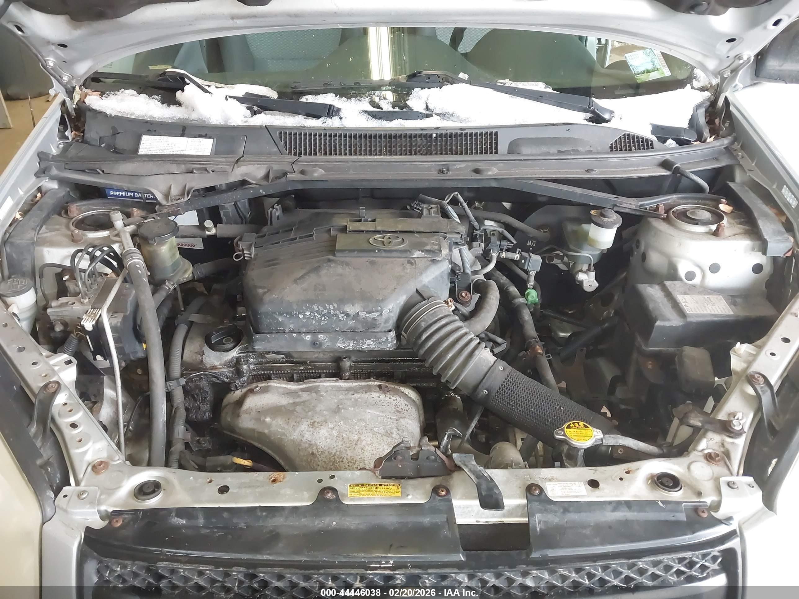 TOYOTA RAV4 image 10