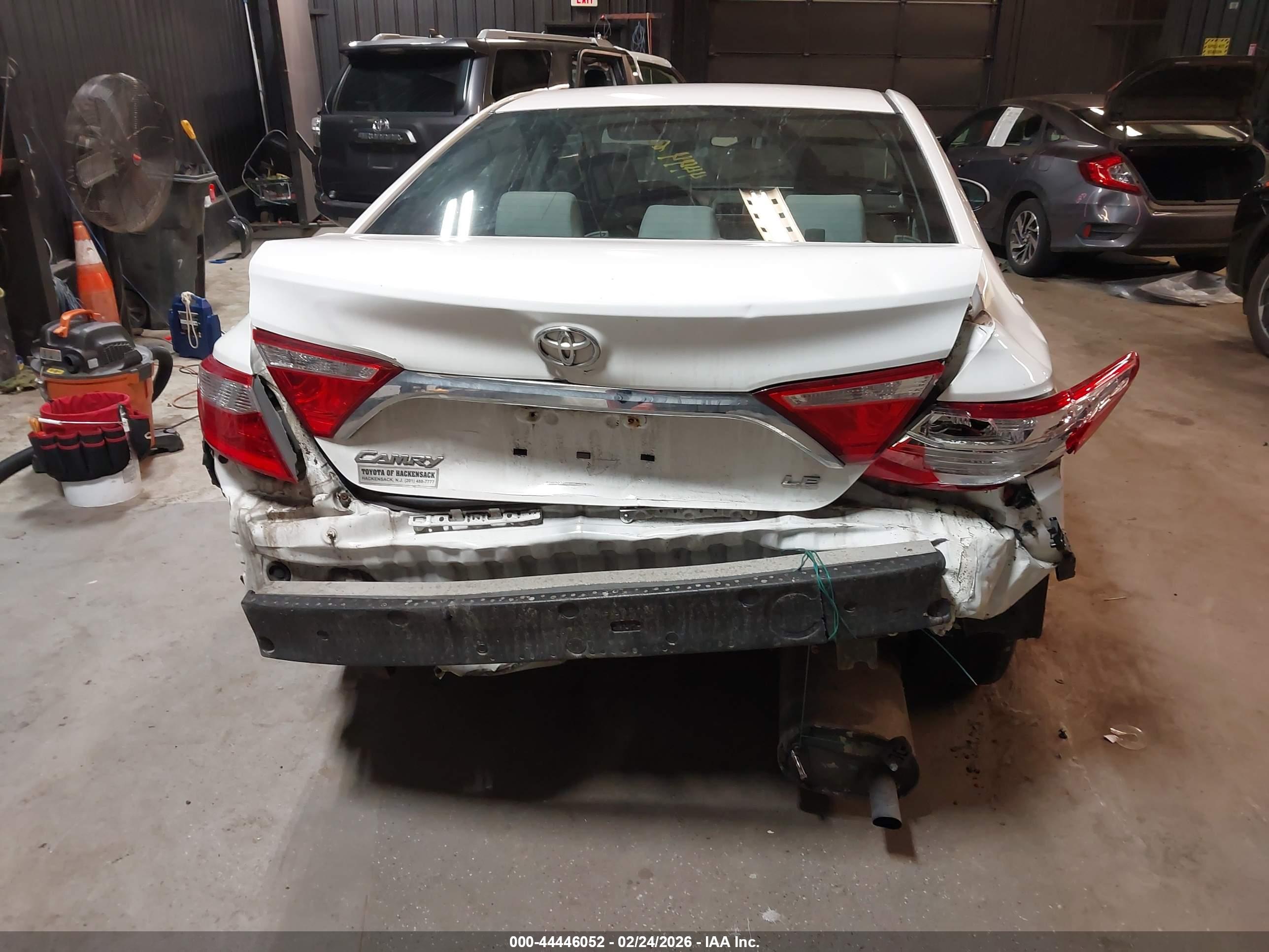 TOYOTA CAMRY image 6