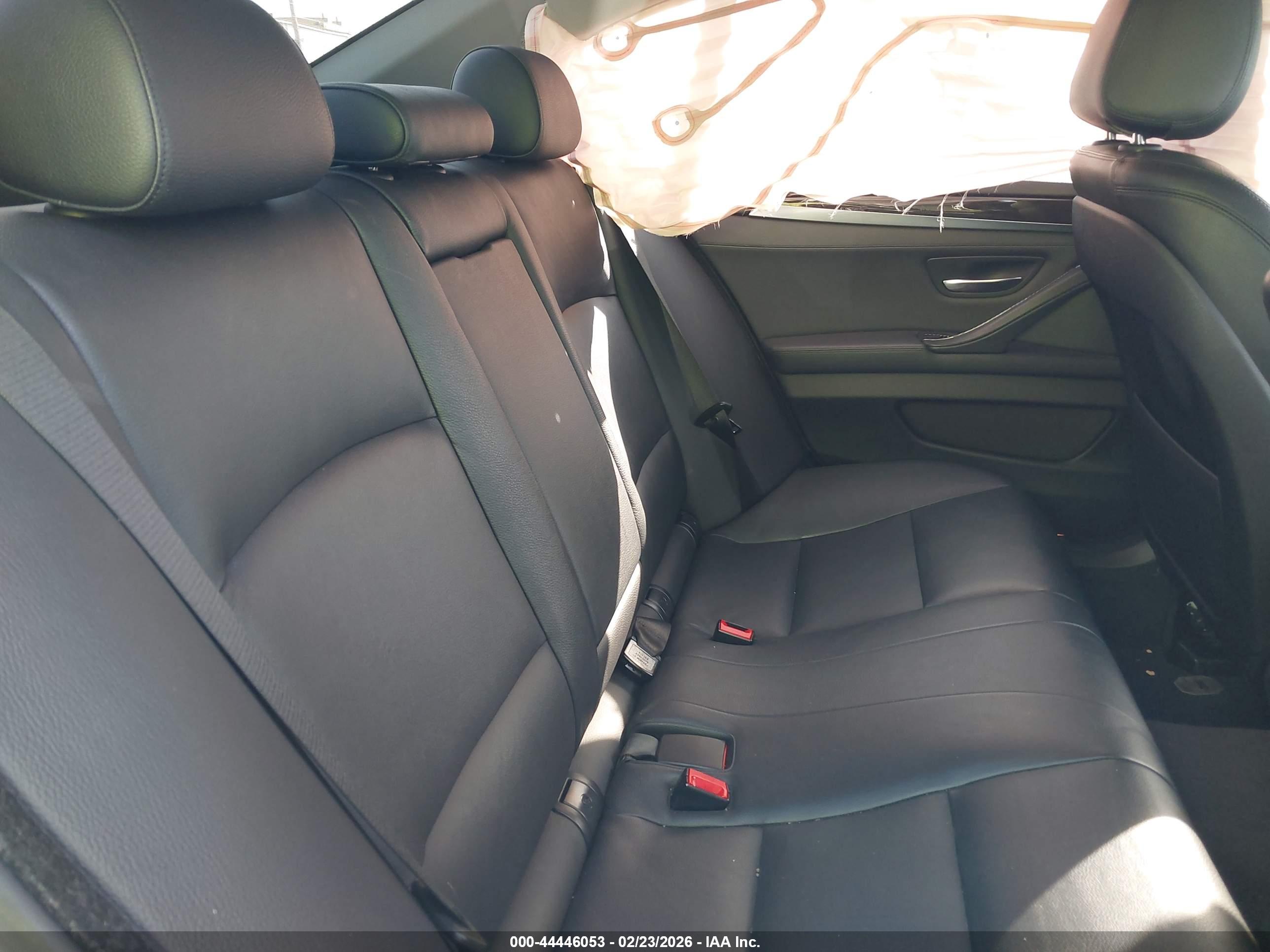 BMW 535I image 8