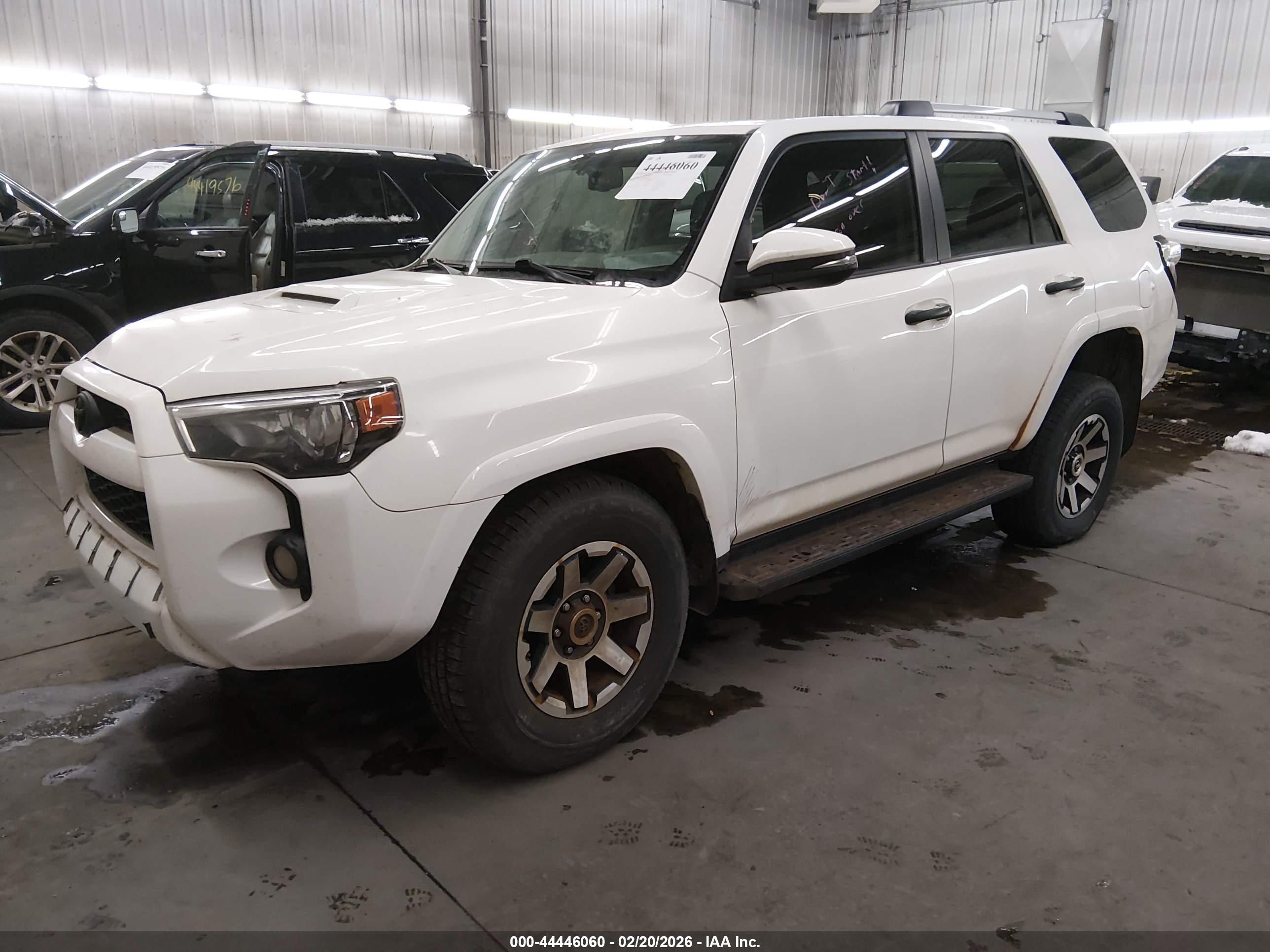 TOYOTA 4RUNNER image 2