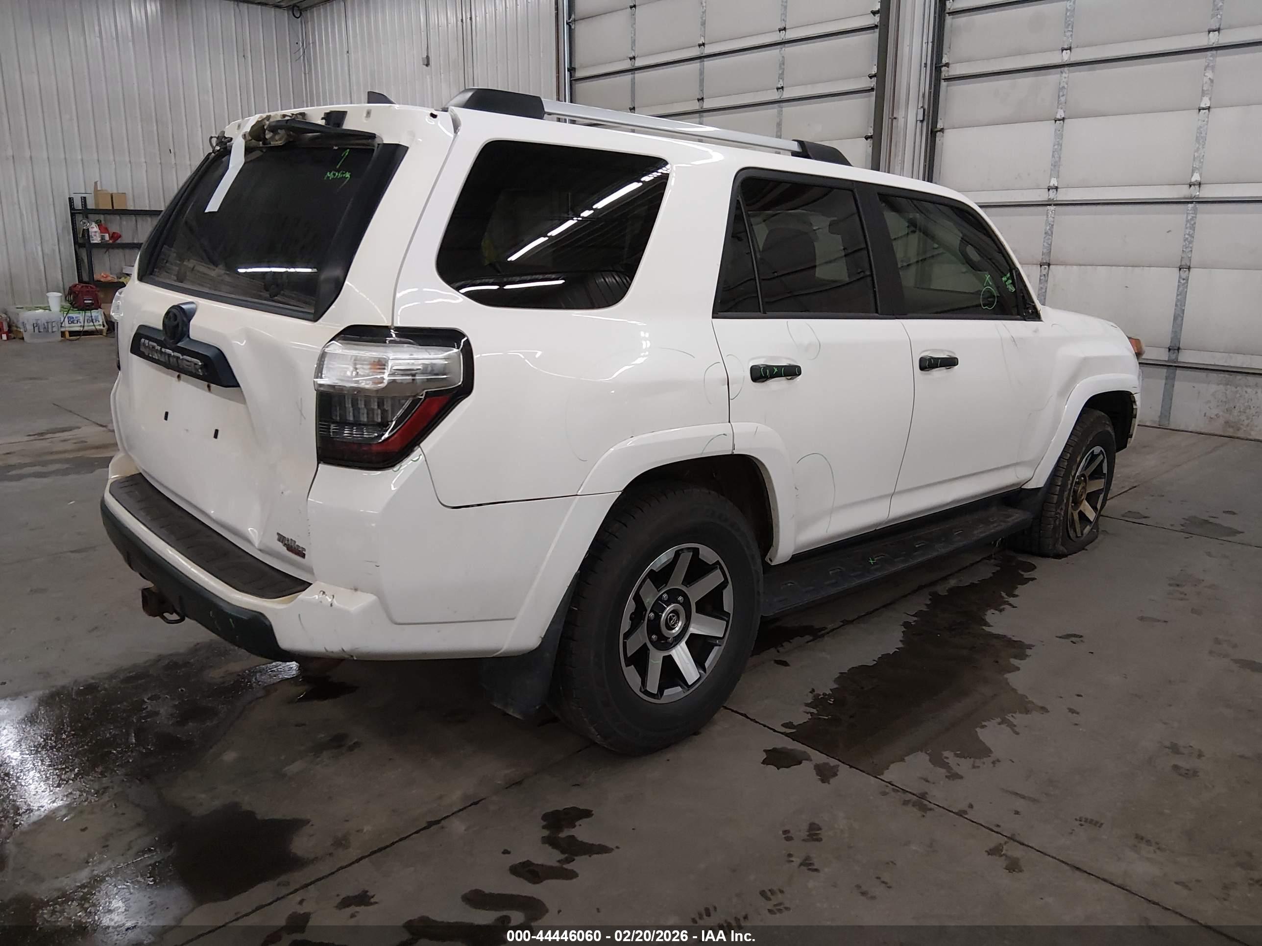 TOYOTA 4RUNNER image 4