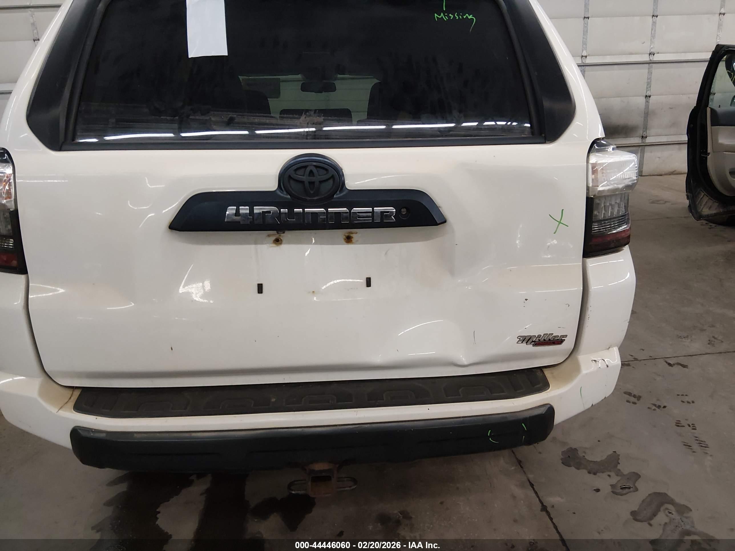 TOYOTA 4RUNNER image 6