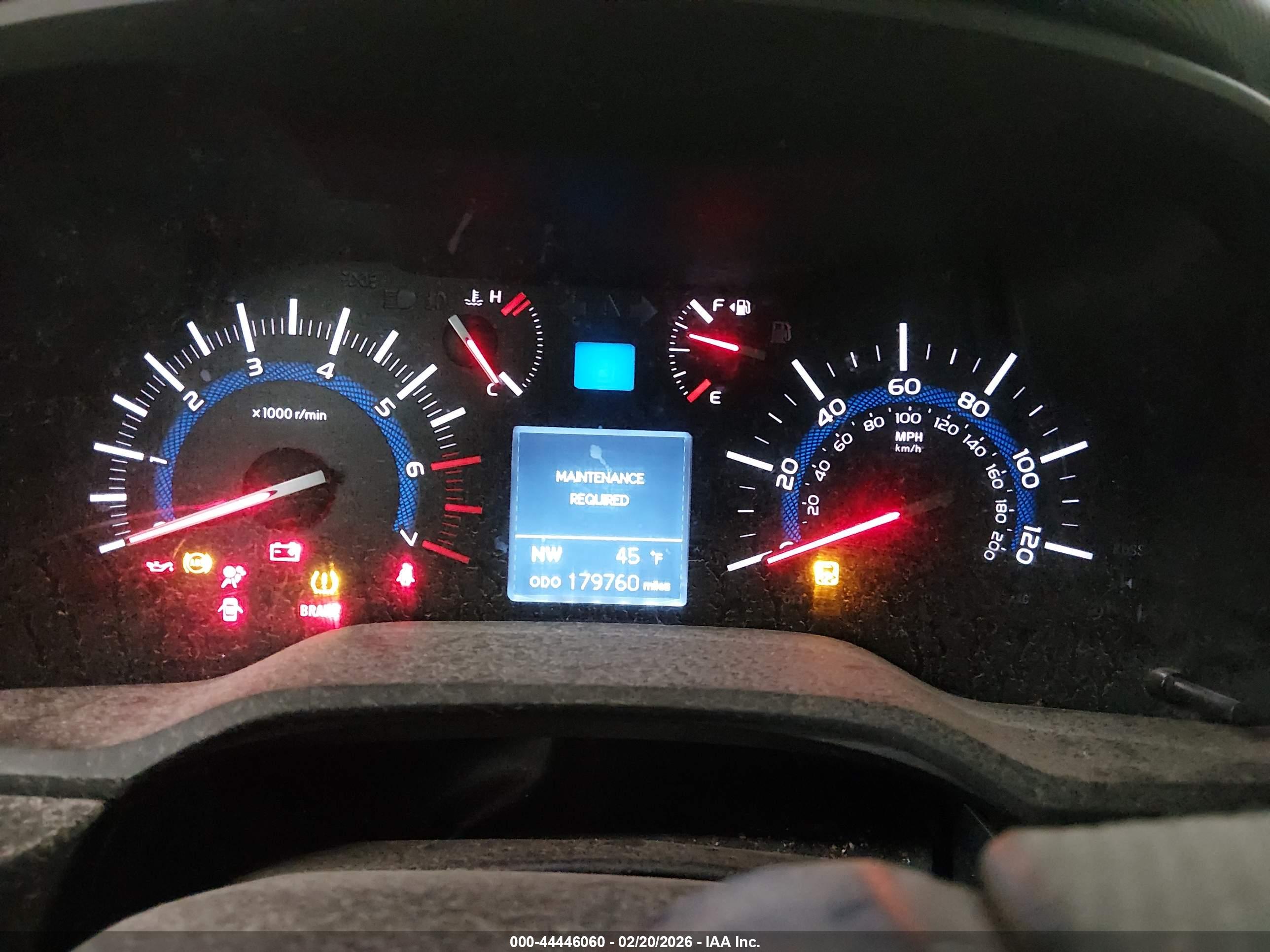 TOYOTA 4RUNNER image 7