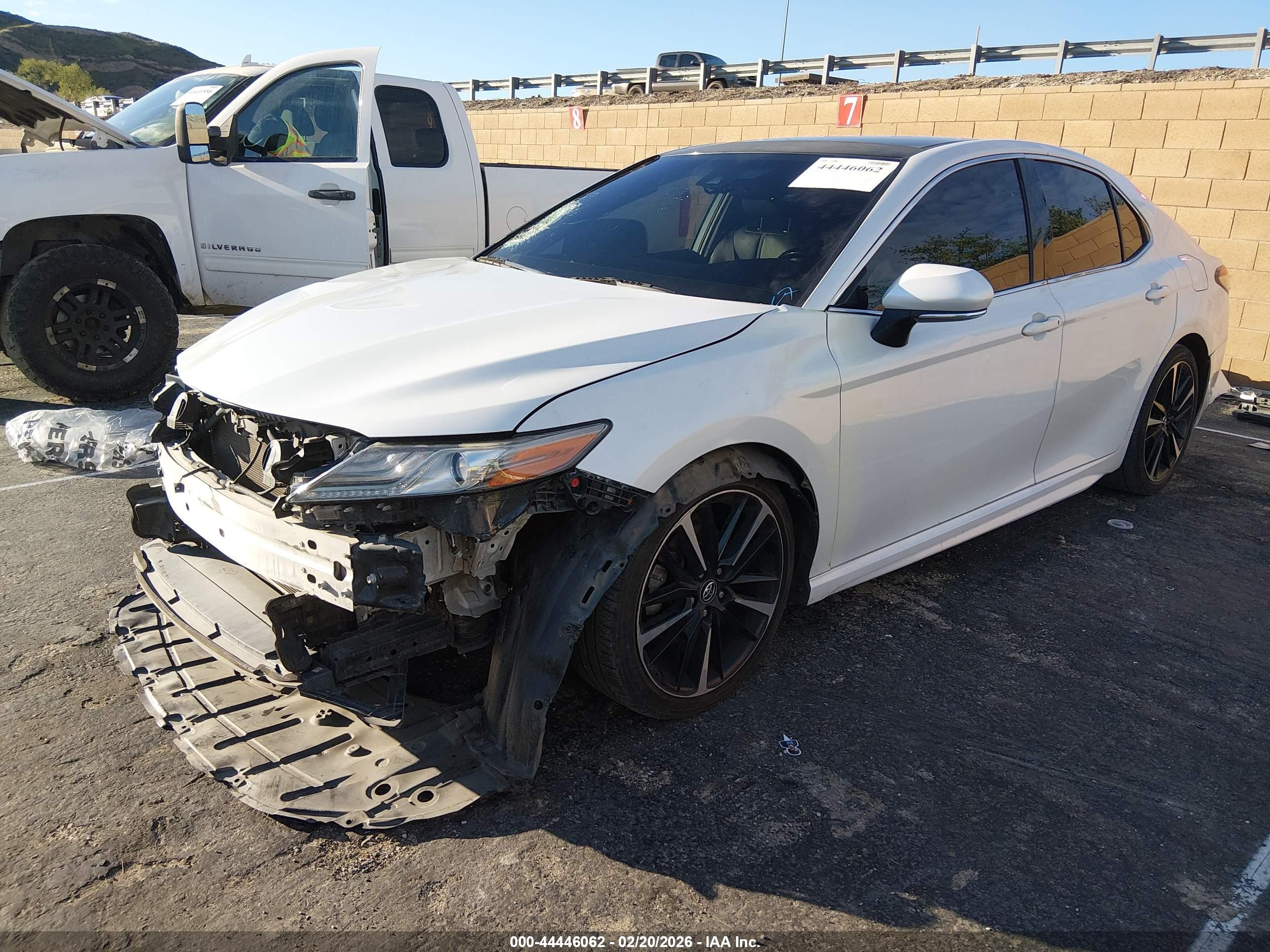 TOYOTA CAMRY image 2