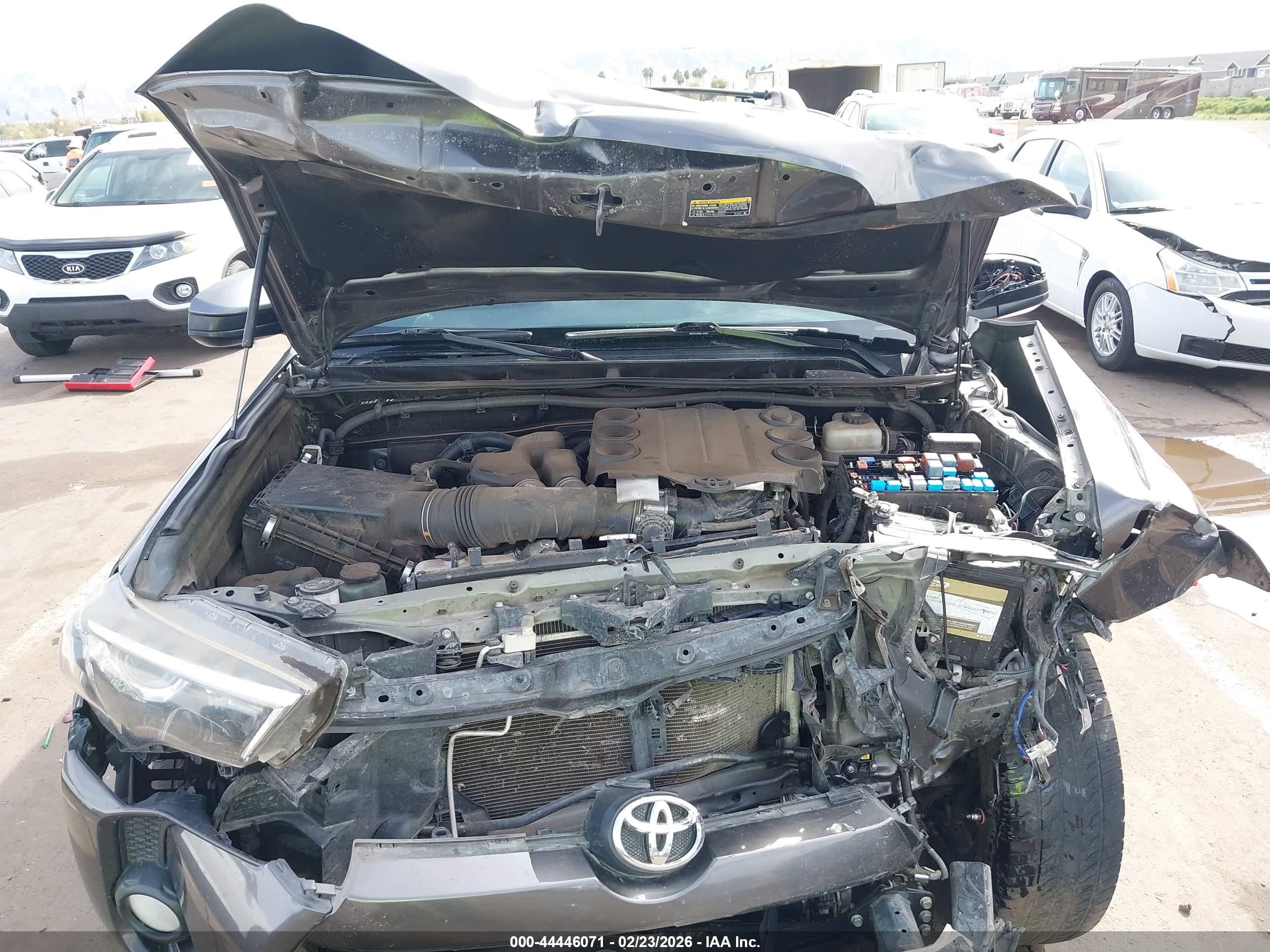 TOYOTA 4RUNNER image 10