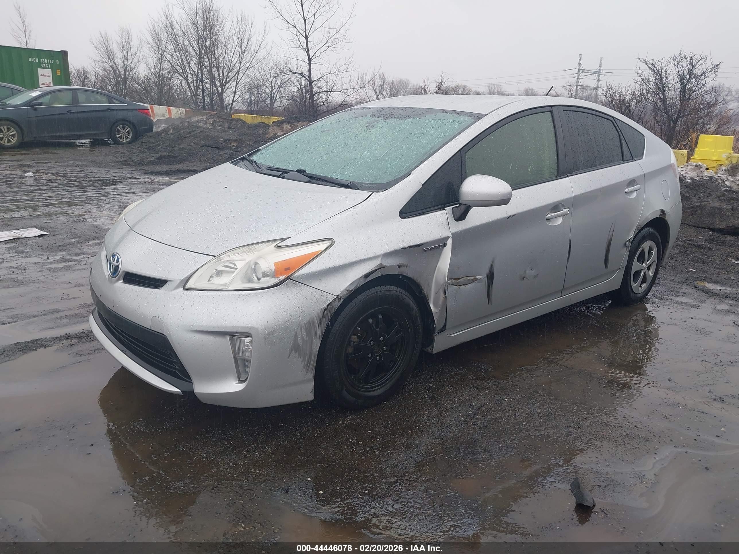 TOYOTA PRIUS image 2