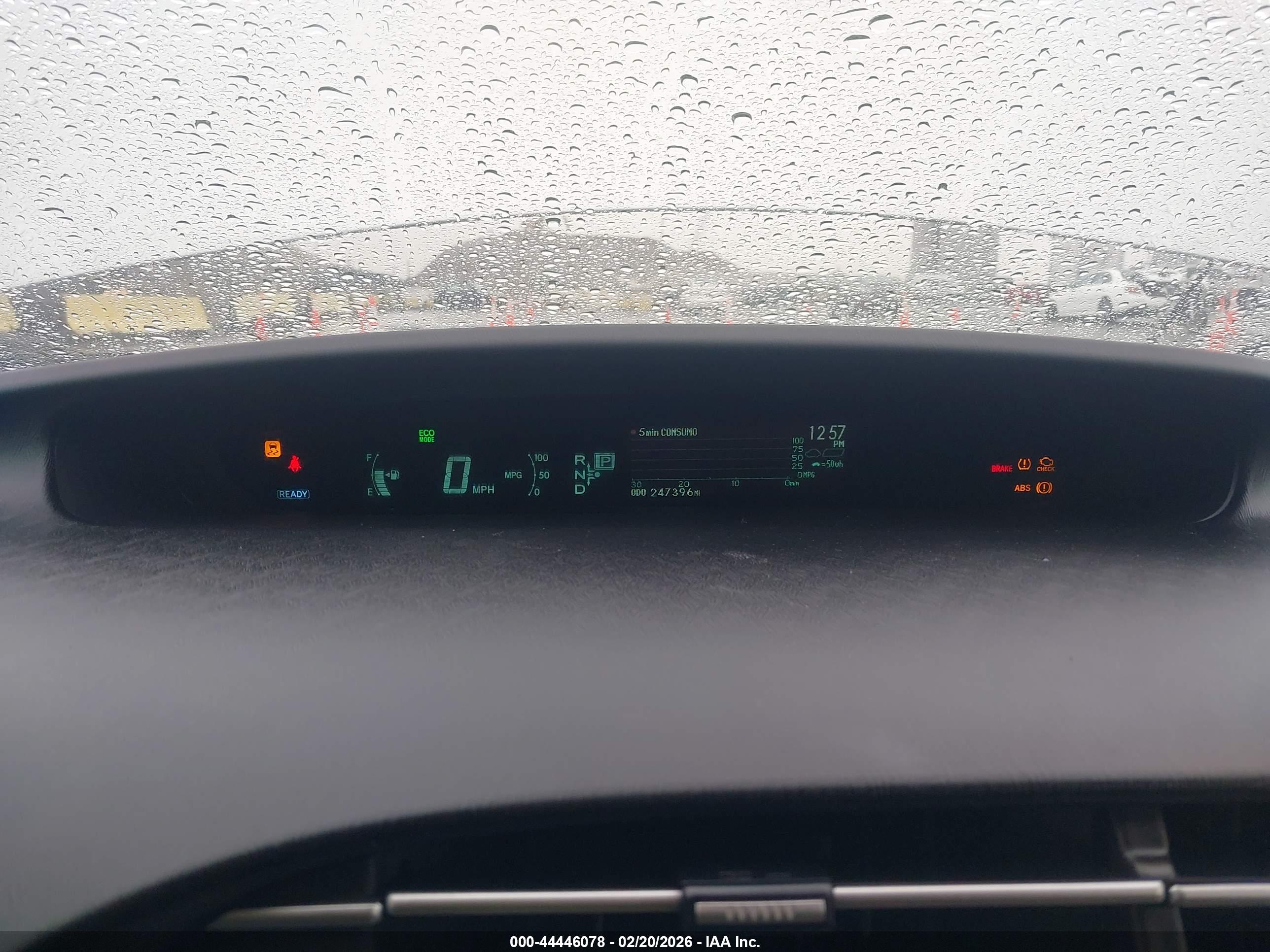 TOYOTA PRIUS image 7