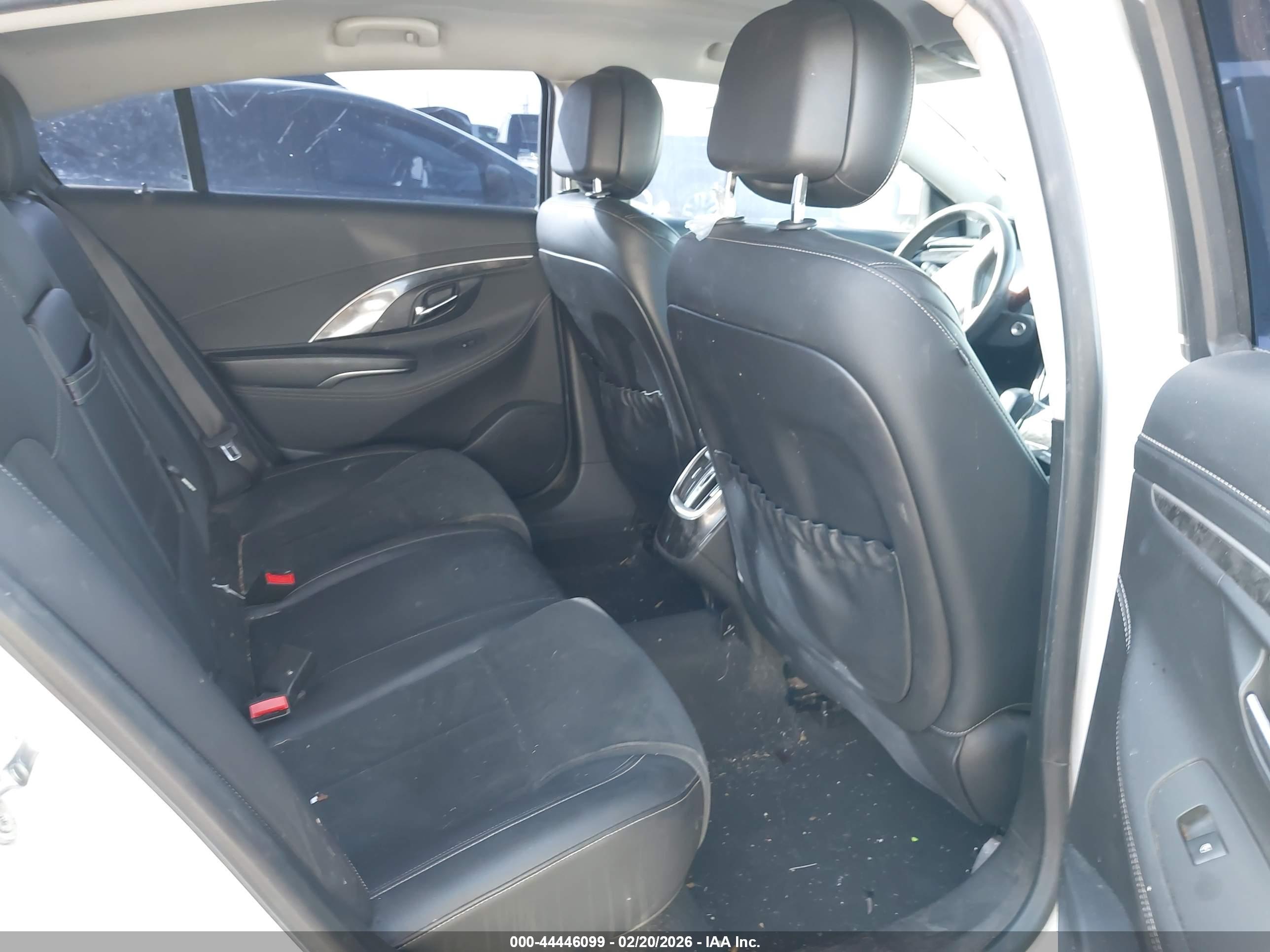 BUICK LACROSSE image 8