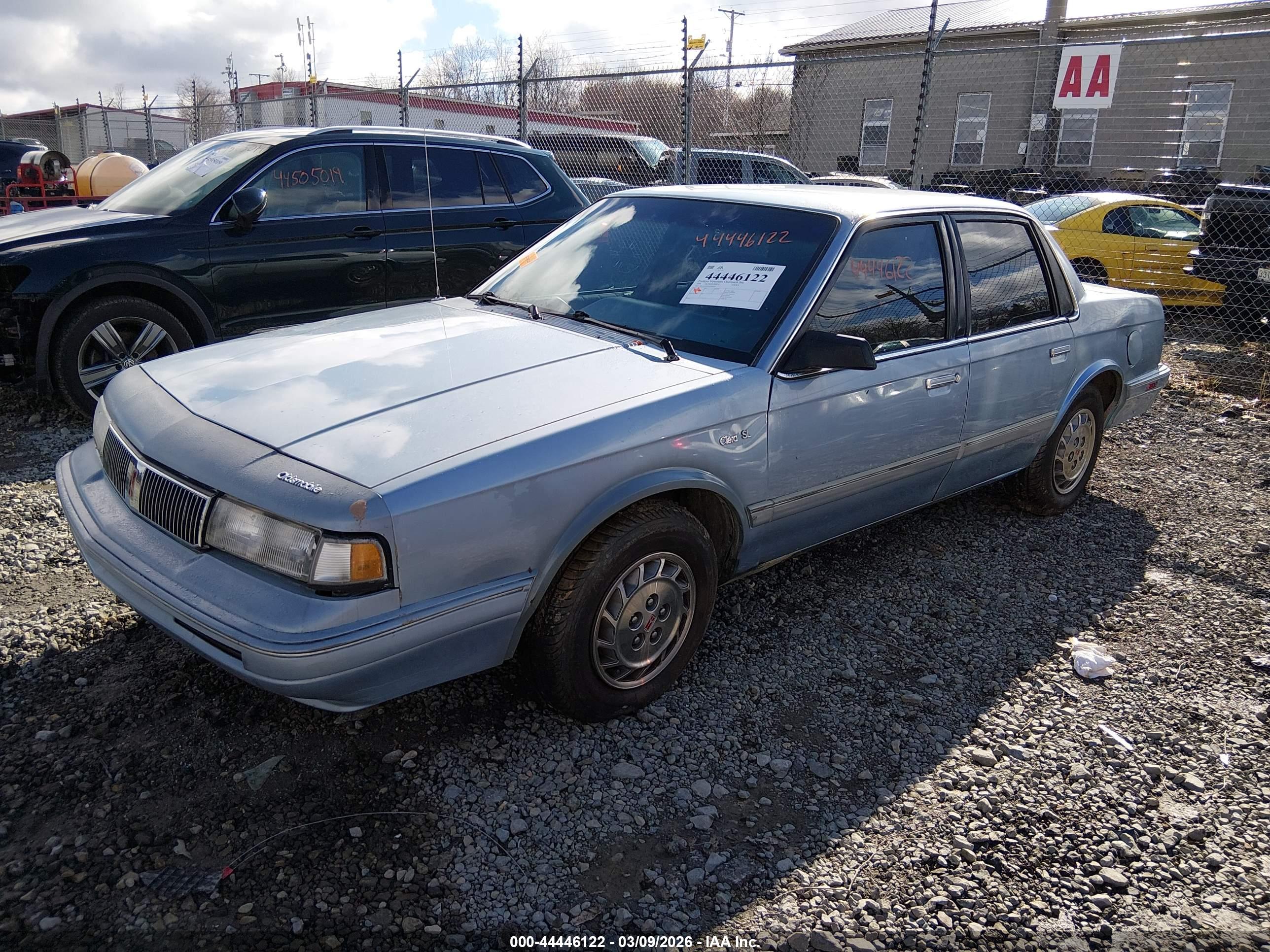 OLDSMOBILE CIERA image 2