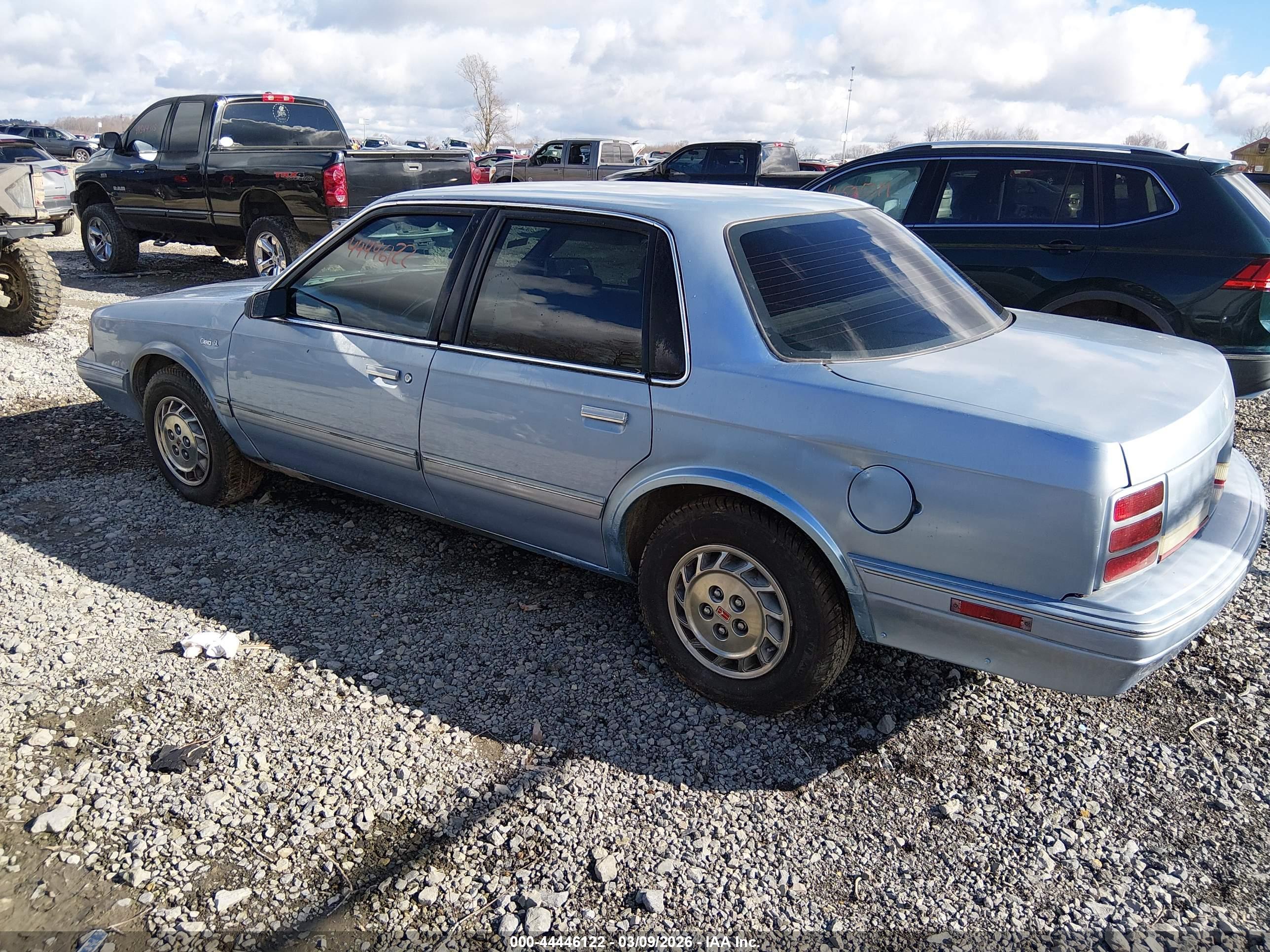 OLDSMOBILE CIERA image 3