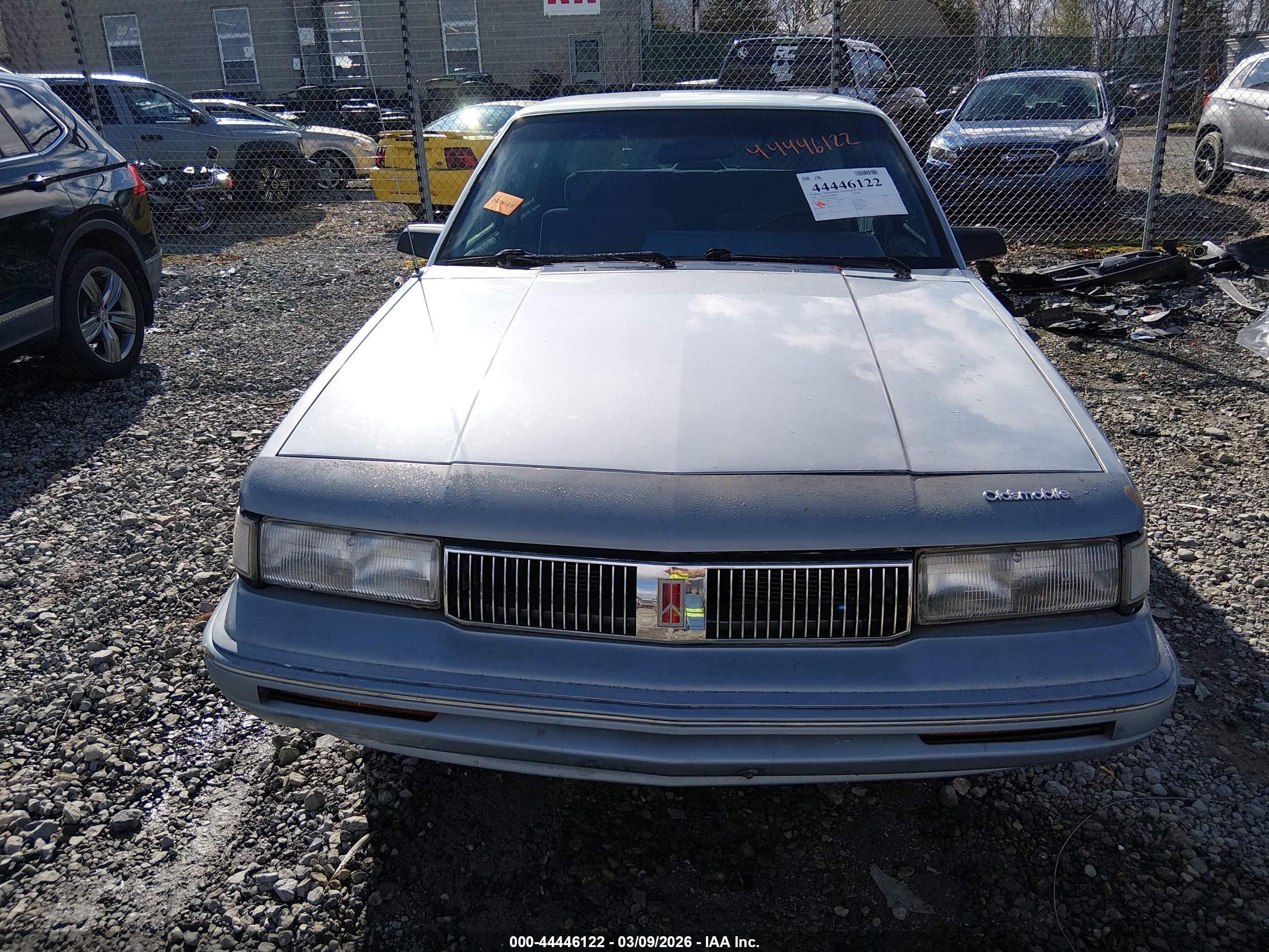 OLDSMOBILE CIERA image 6