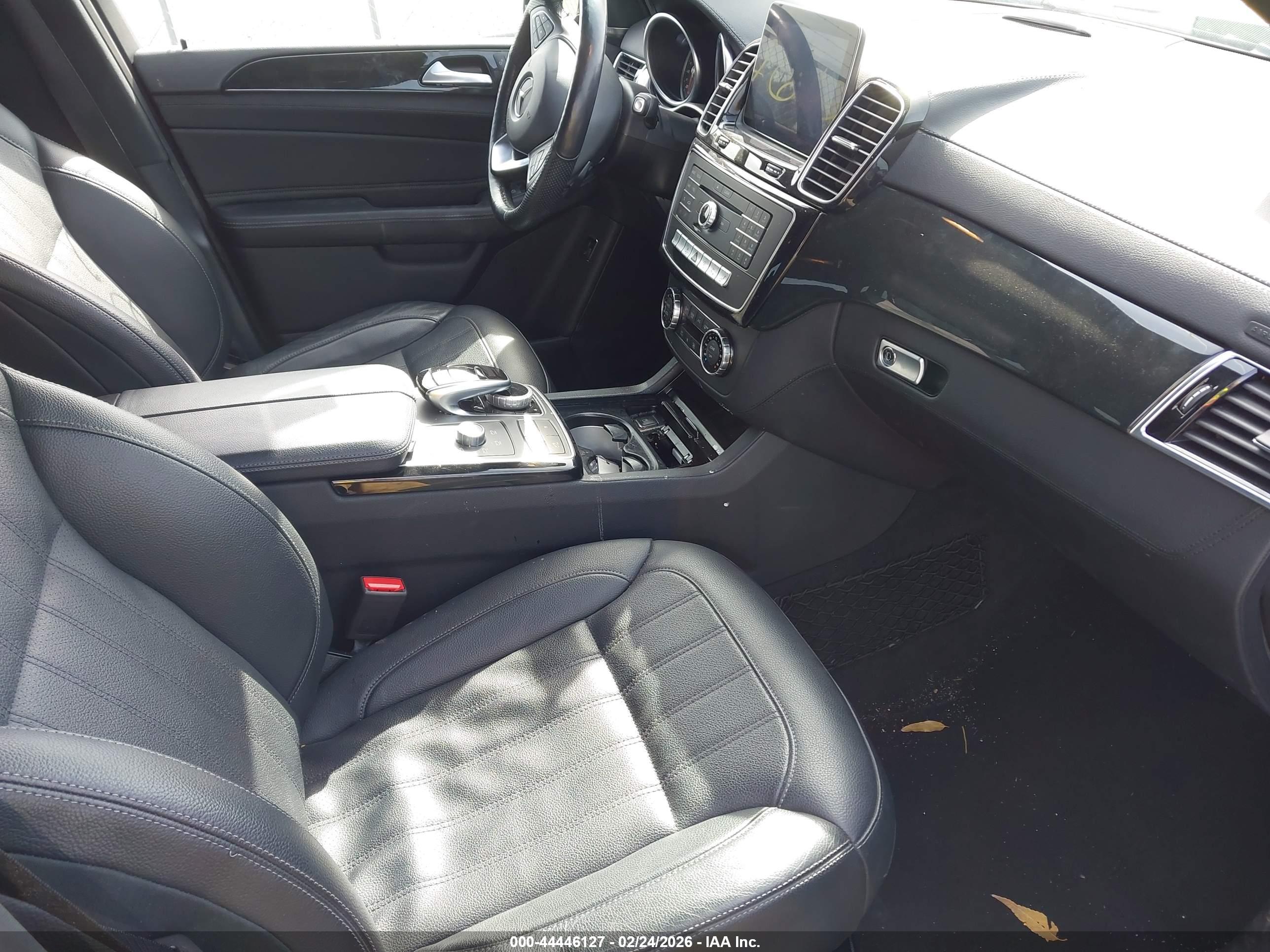 MERCEDES-BENZ GLE image 5