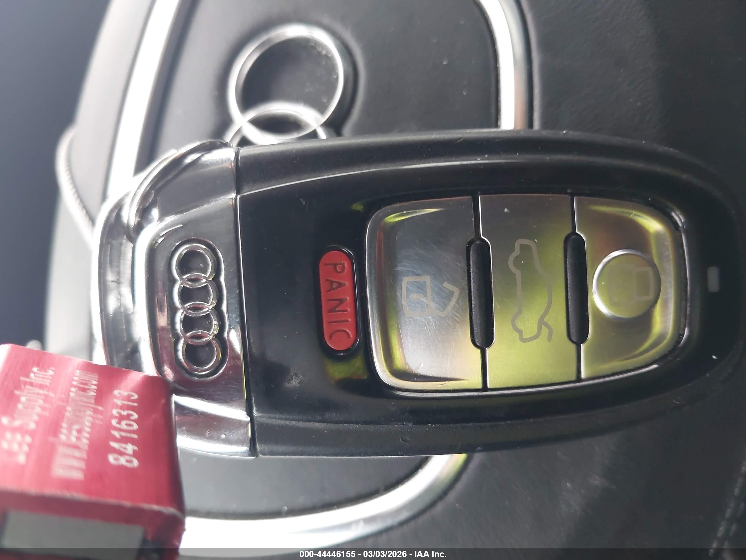 AUDI A8 image 11