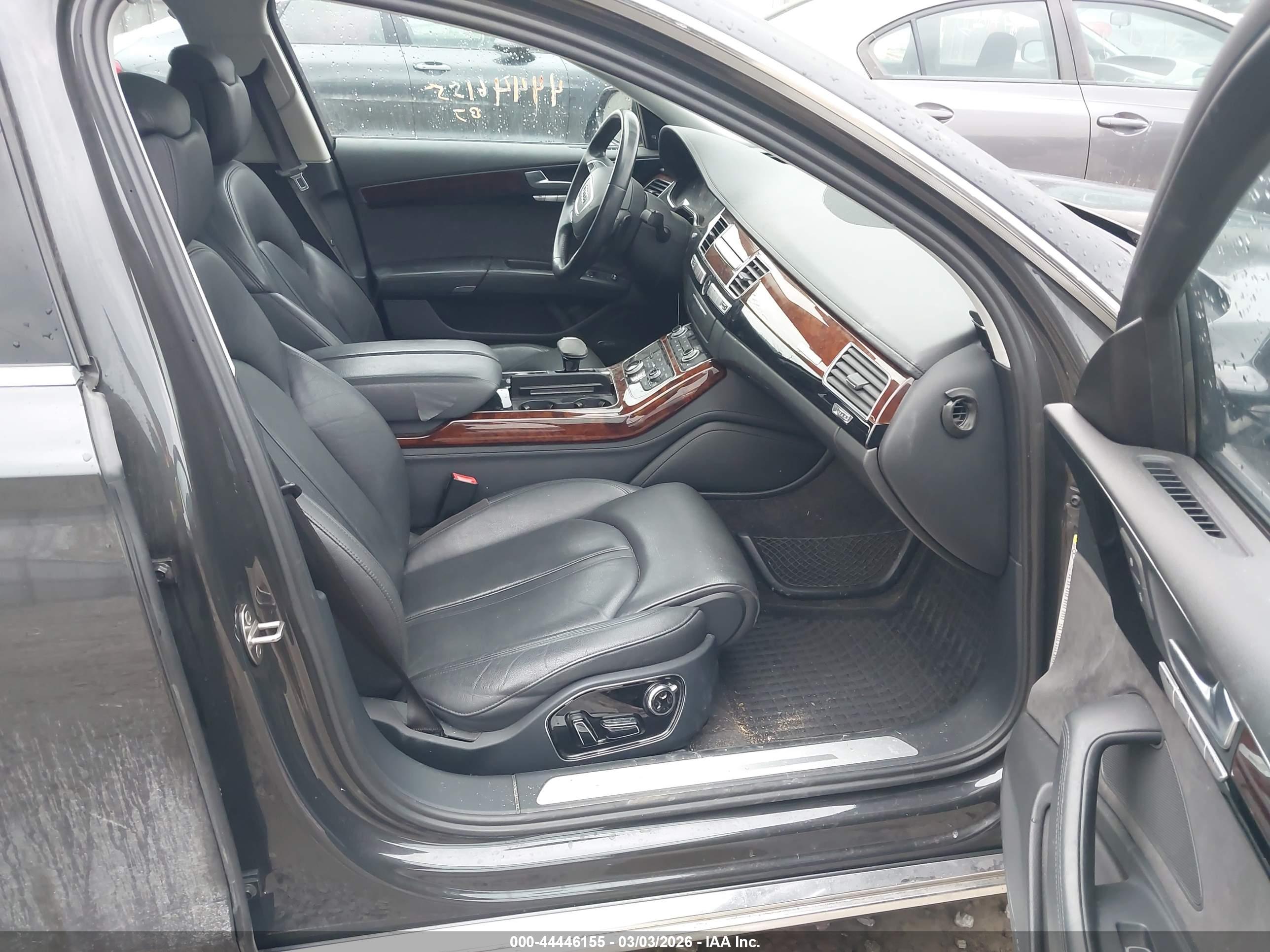 AUDI A8 image 5
