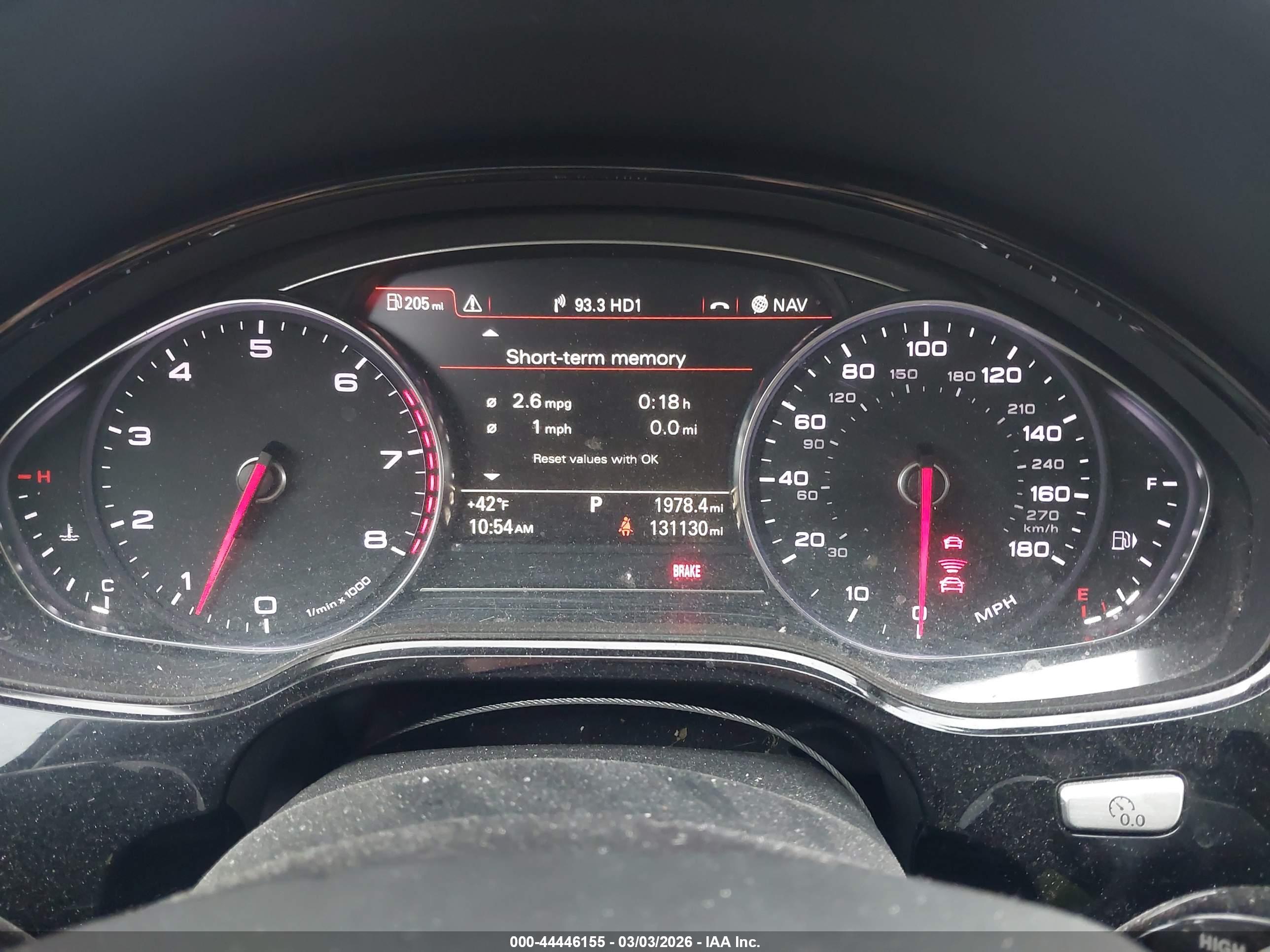 AUDI A8 image 7