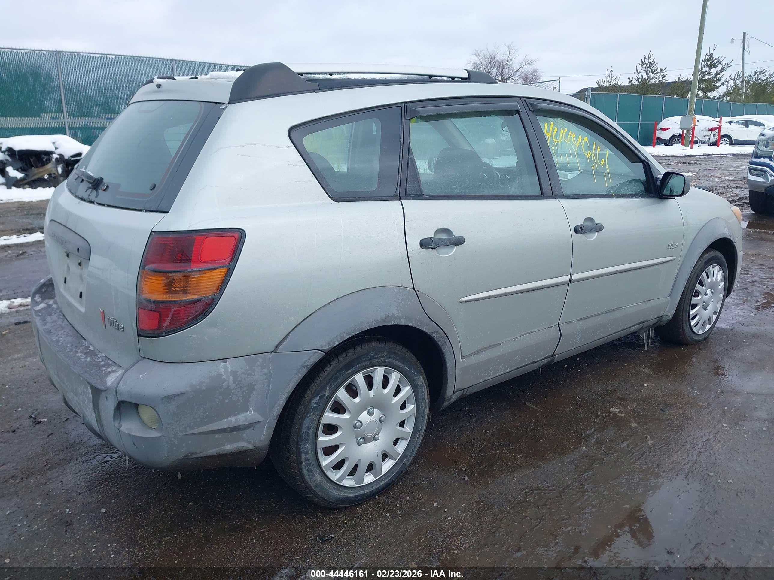 PONTIAC VIBE image 4