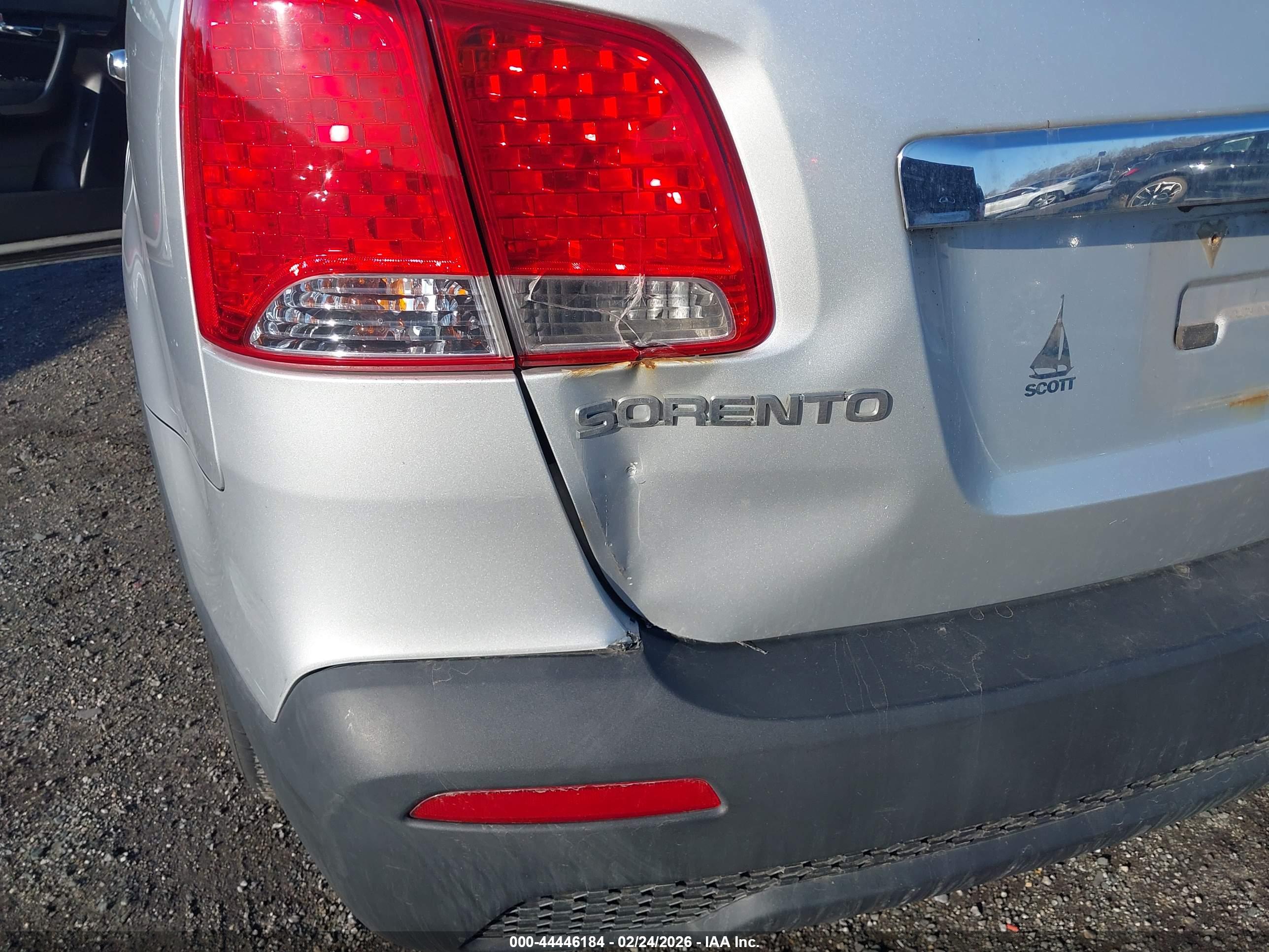 KIA SORENTO image 6