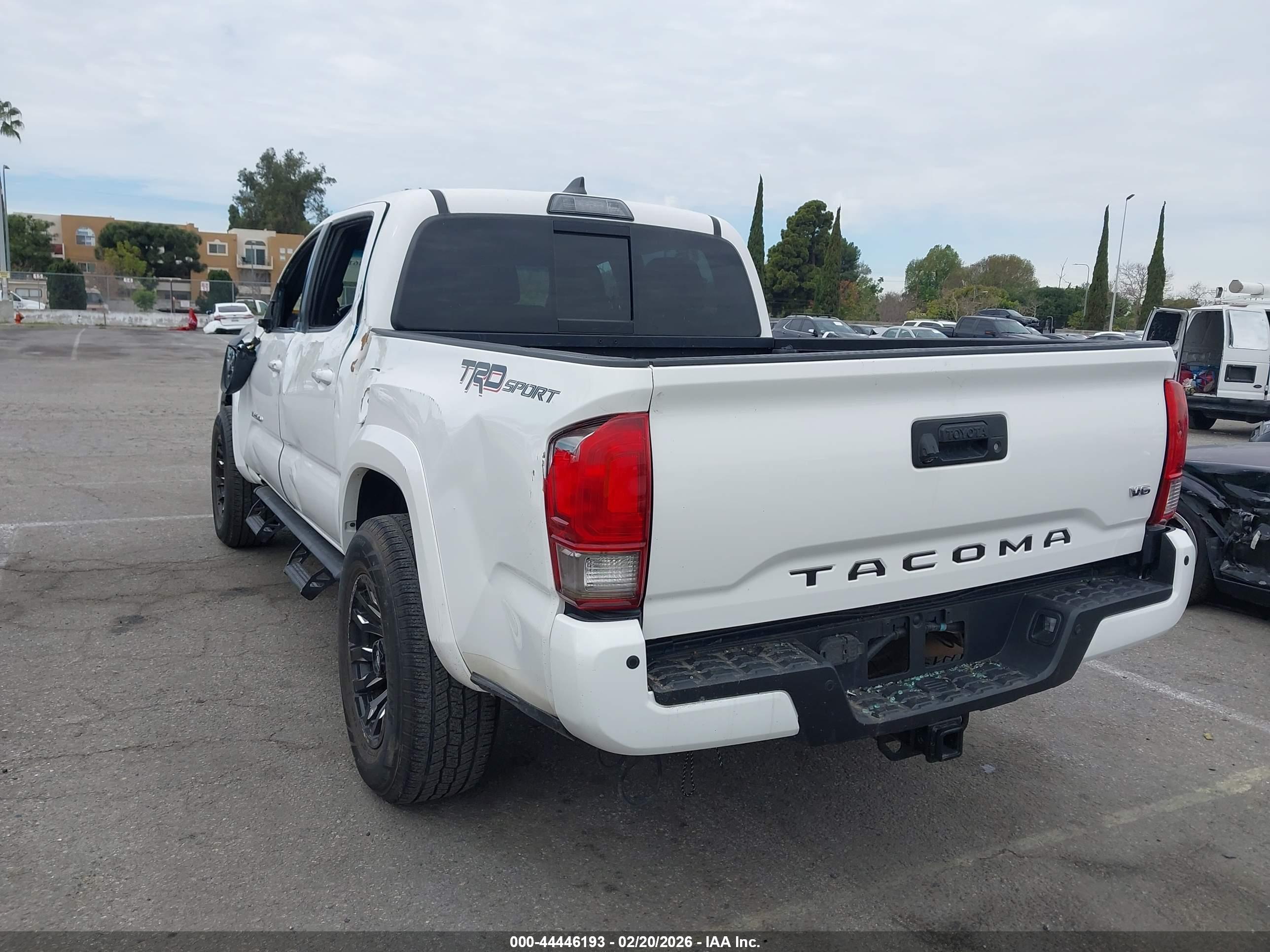 TOYOTA TACOMA image 3
