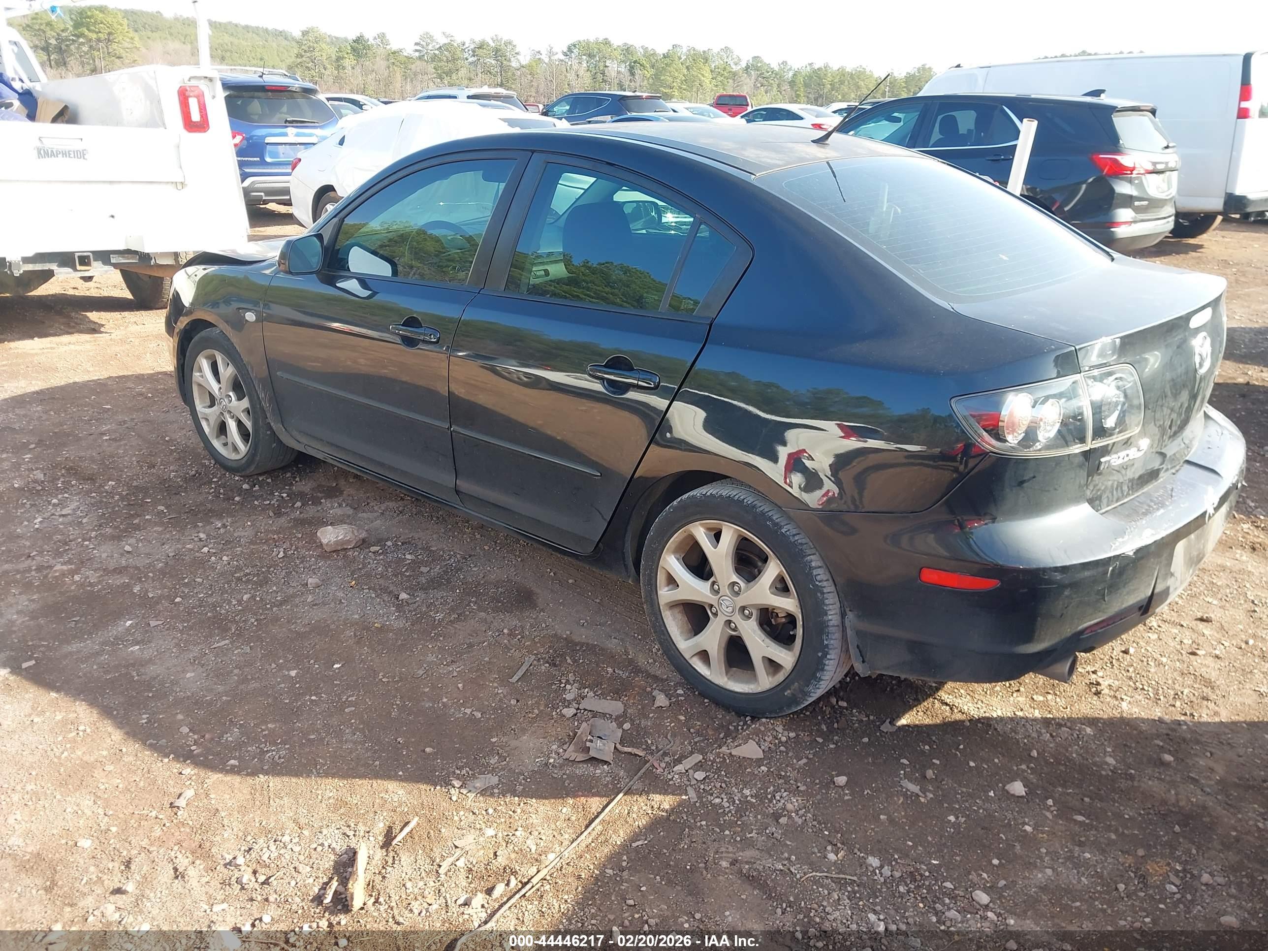 MAZDA MAZDA3 image 3