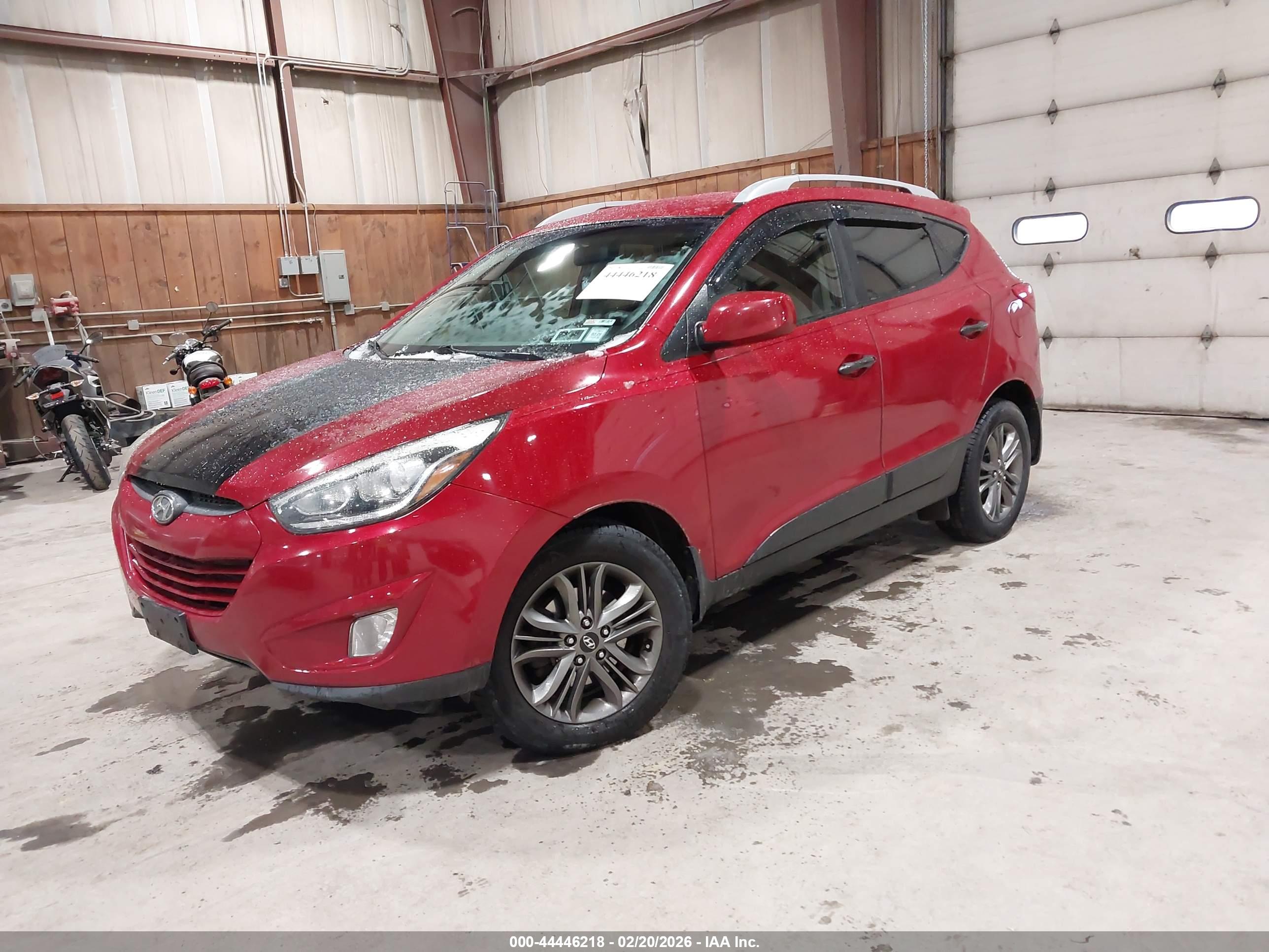HYUNDAI TUCSON image 2