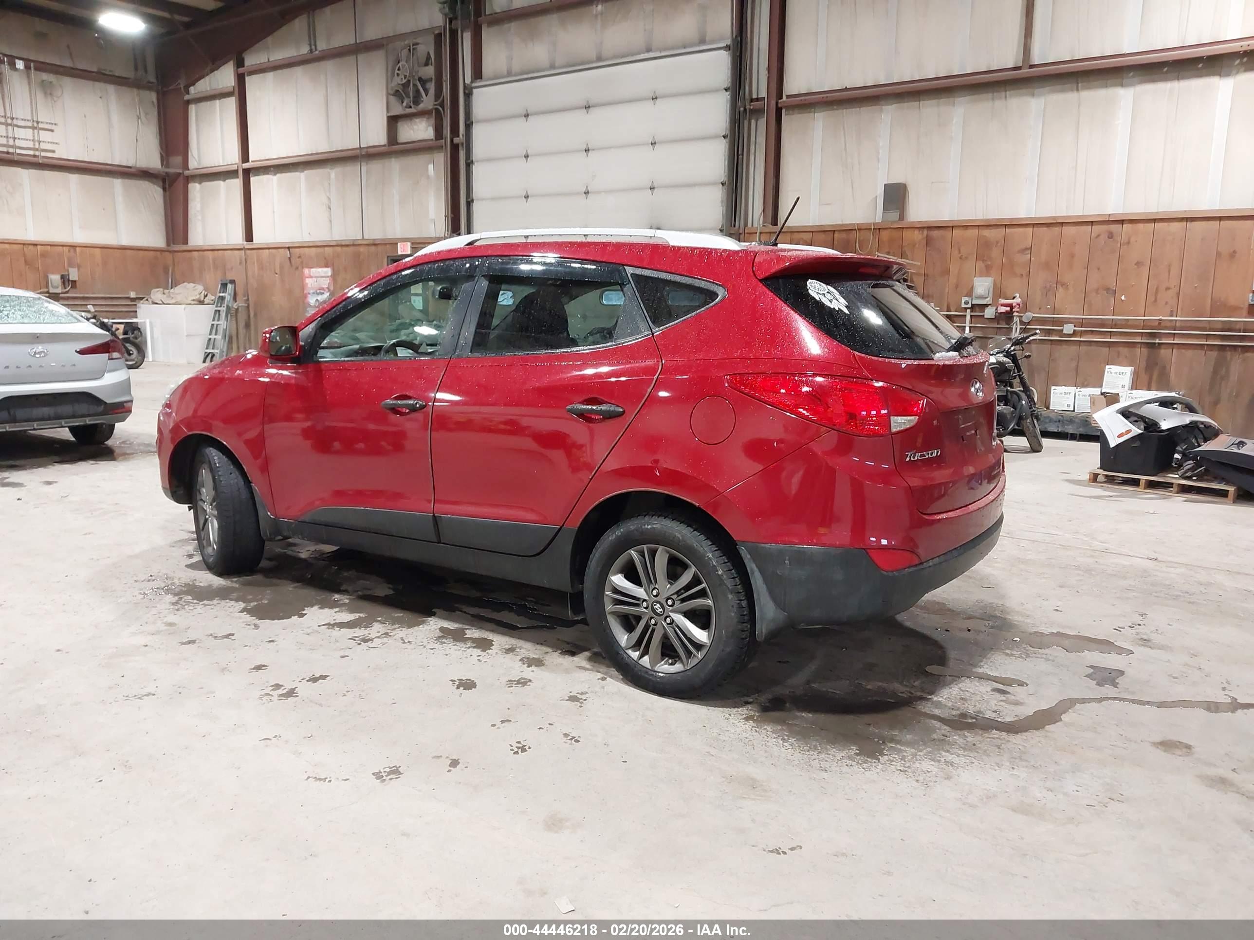 HYUNDAI TUCSON image 3