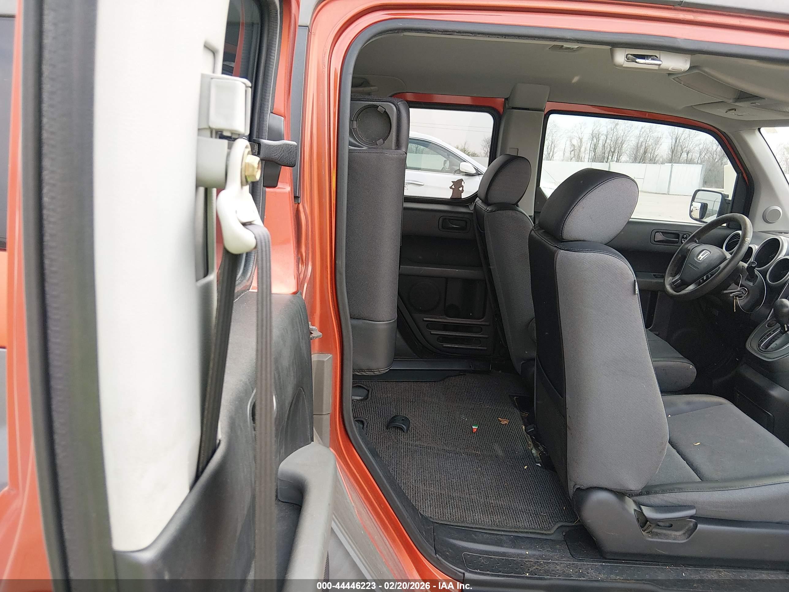 HONDA ELEMENT image 8