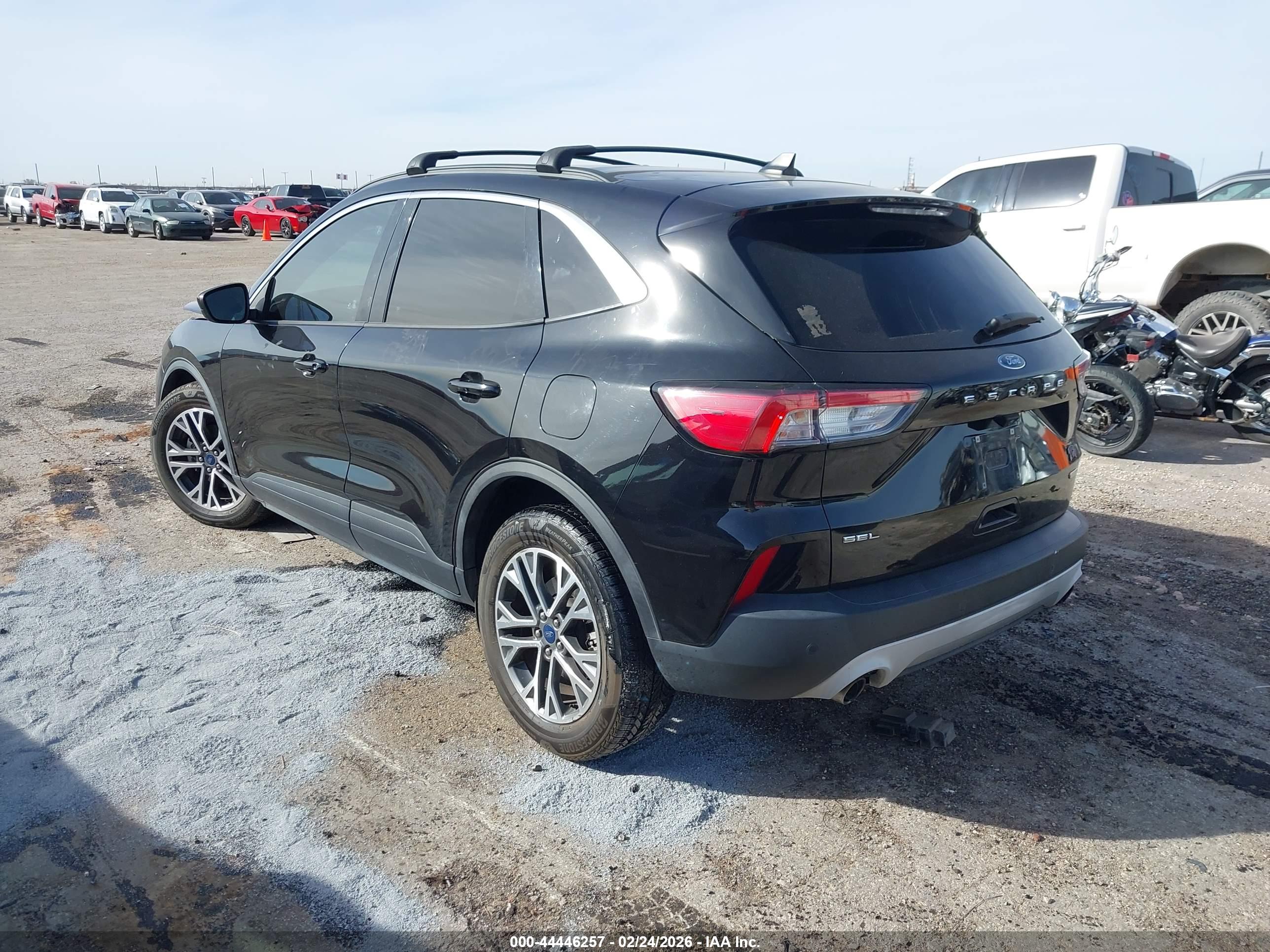 FORD ESCAPE image 3