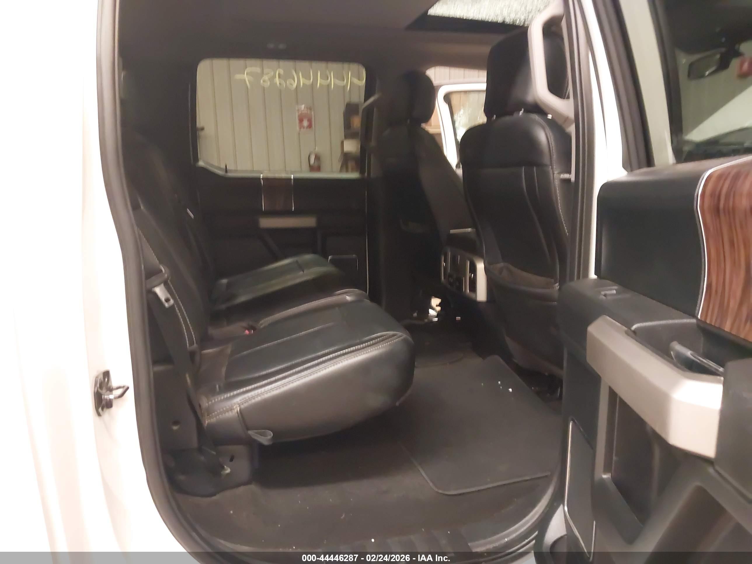 FORD F-150 image 8