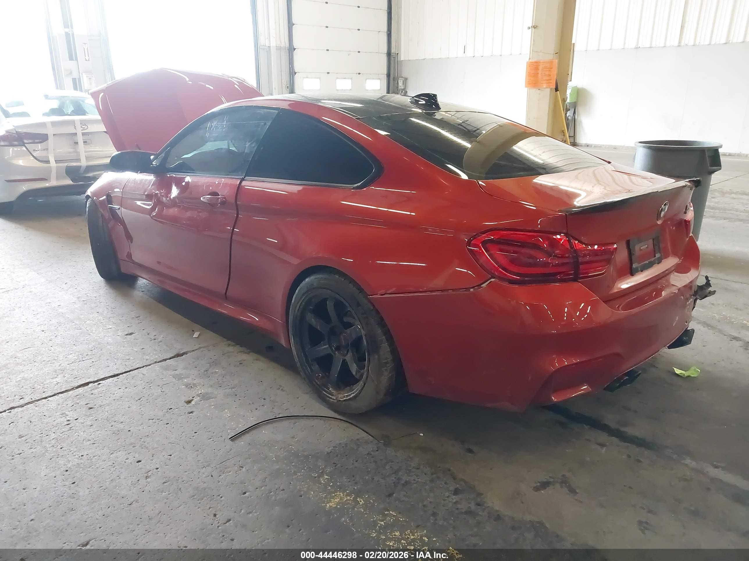 BMW M4 image 3