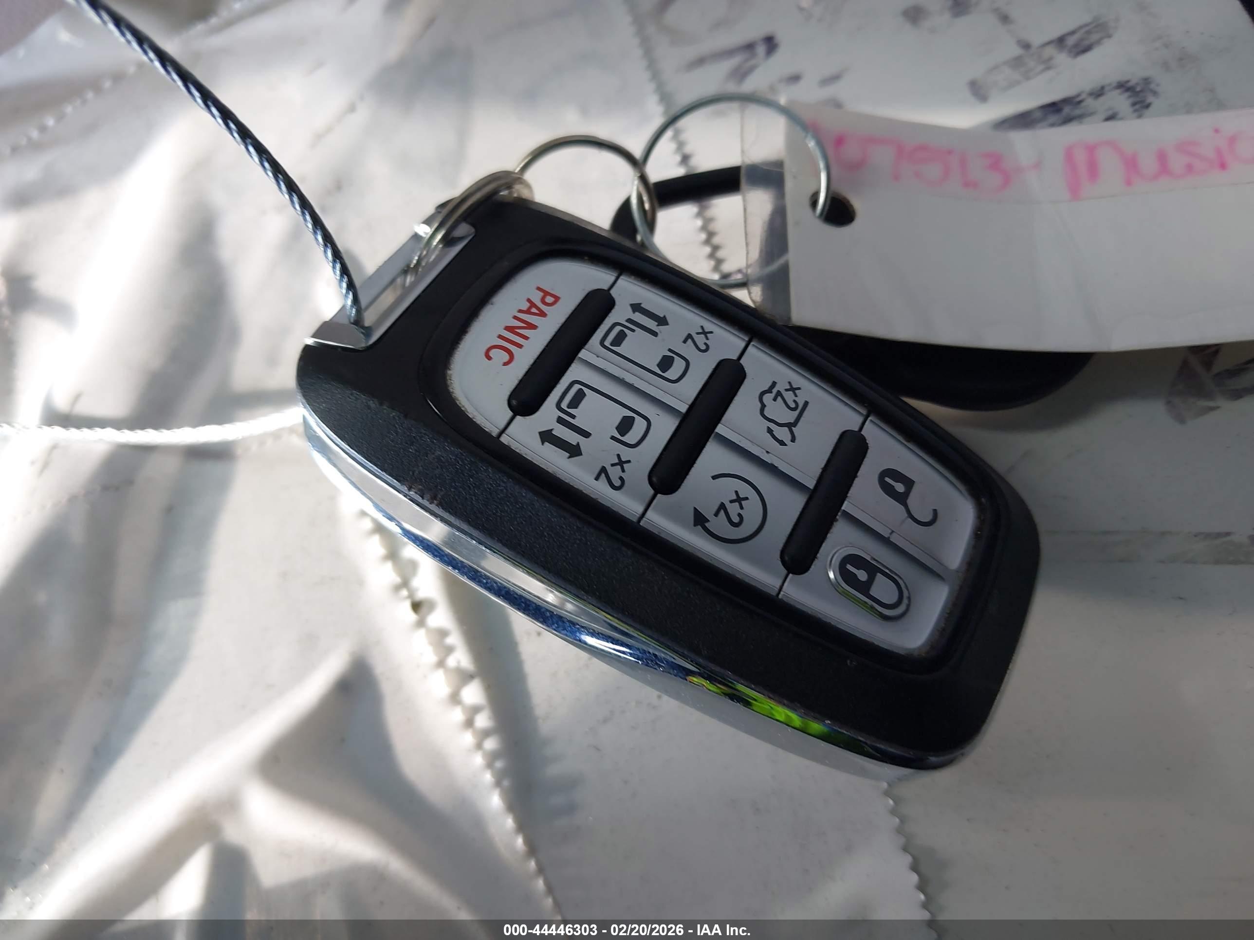 CHRYSLER VOYAGER image 11
