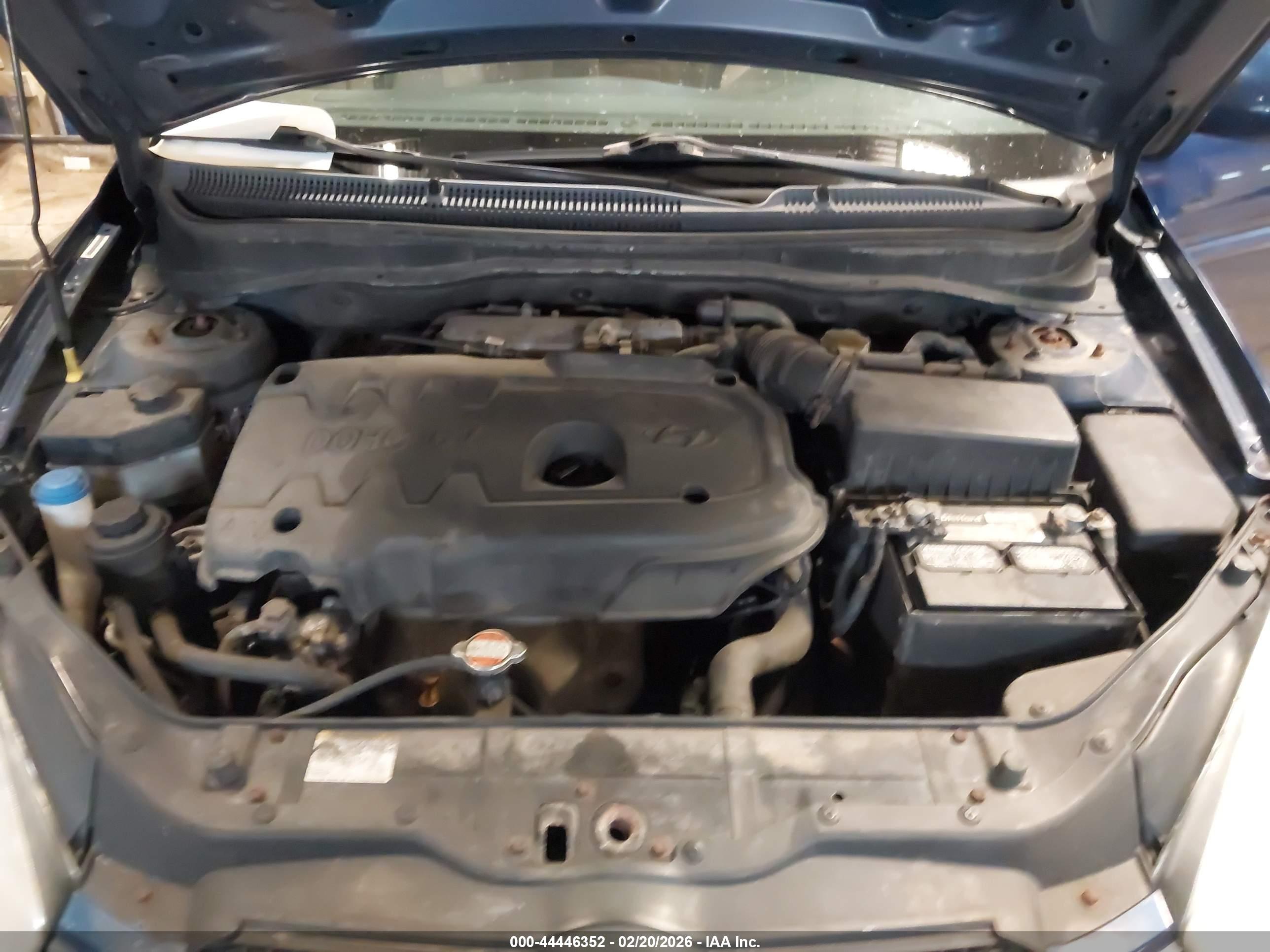 HYUNDAI ACCENT image 10