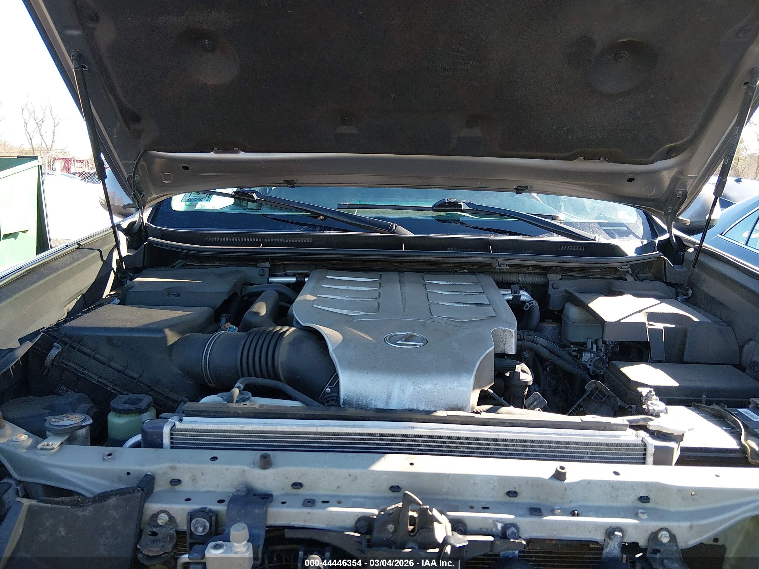 LEXUS GX image 10