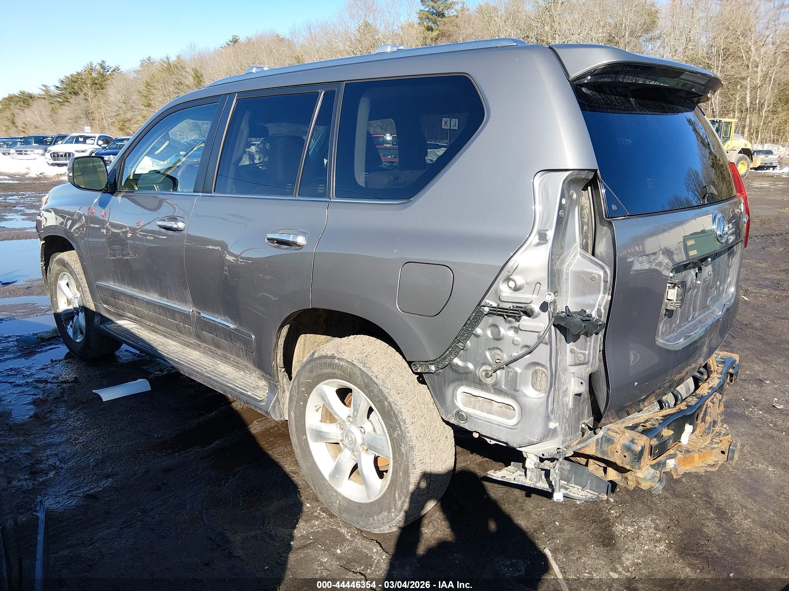 LEXUS GX image 3