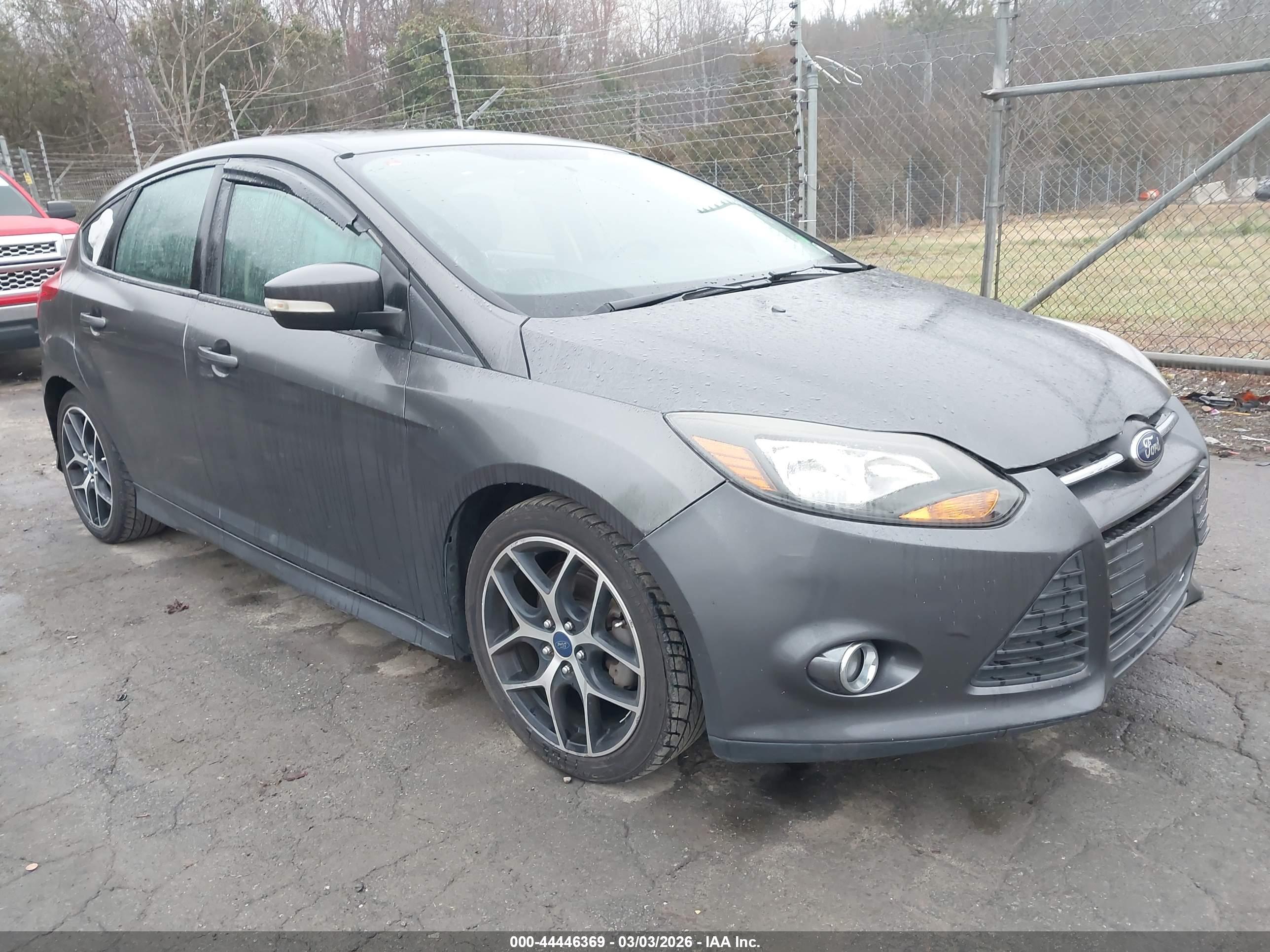 FORD FOCUS image 6