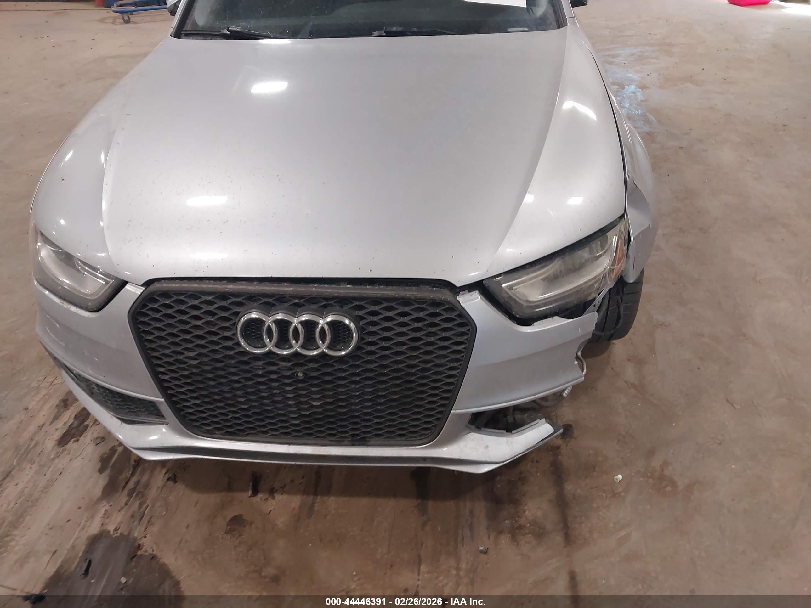 AUDI A4 image 6