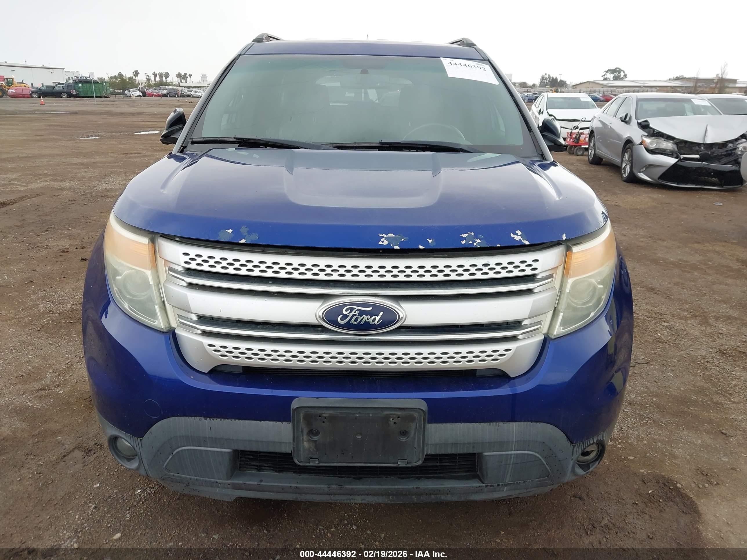 FORD EXPLORER image 6