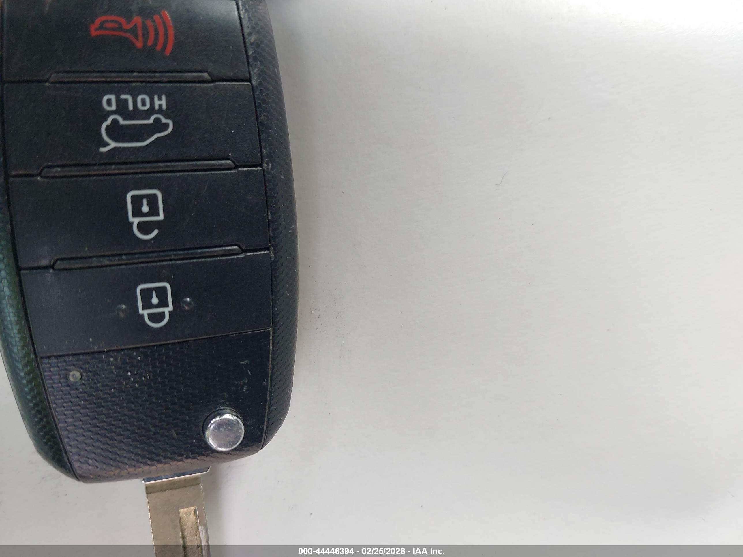 KIA SORENTO image 11