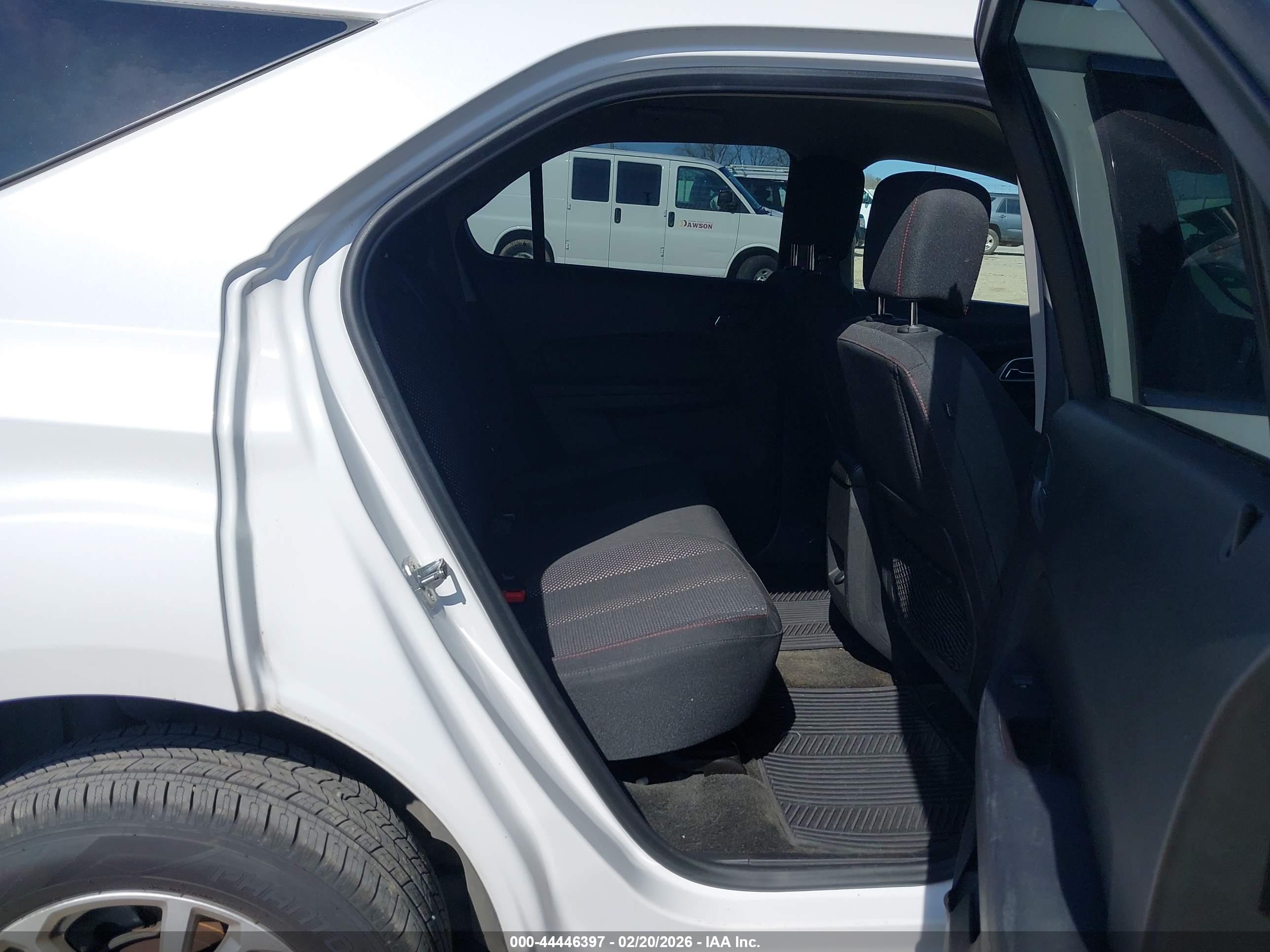 CHEVROLET EQUINOX image 8