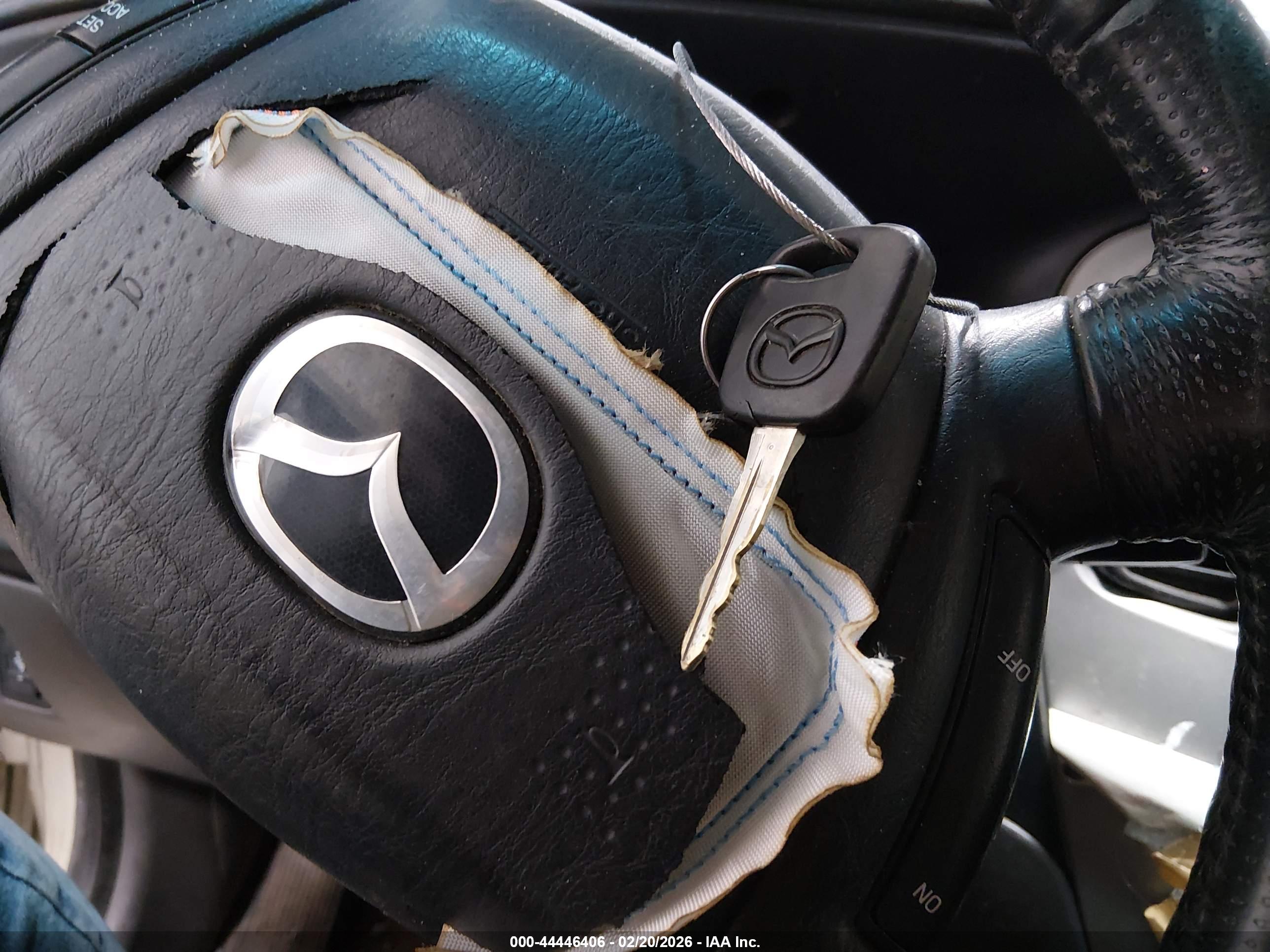 MAZDA TRIBUTE image 11