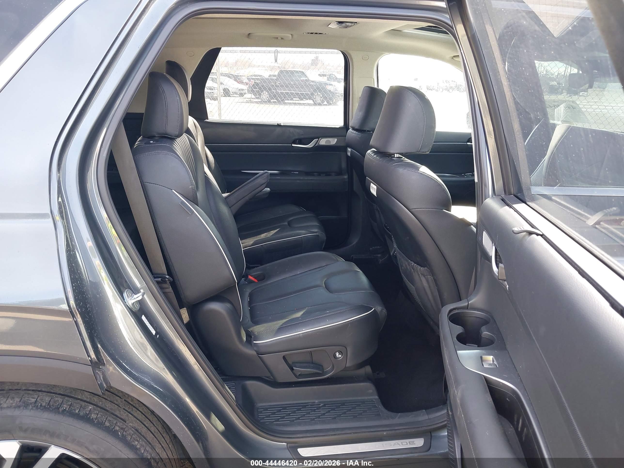 HYUNDAI PALISADE image 8