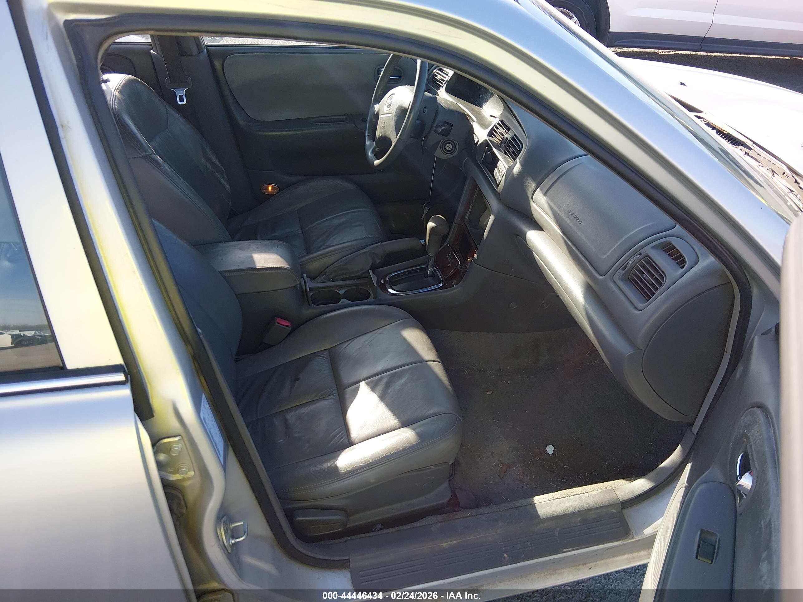MAZDA 626 image 5