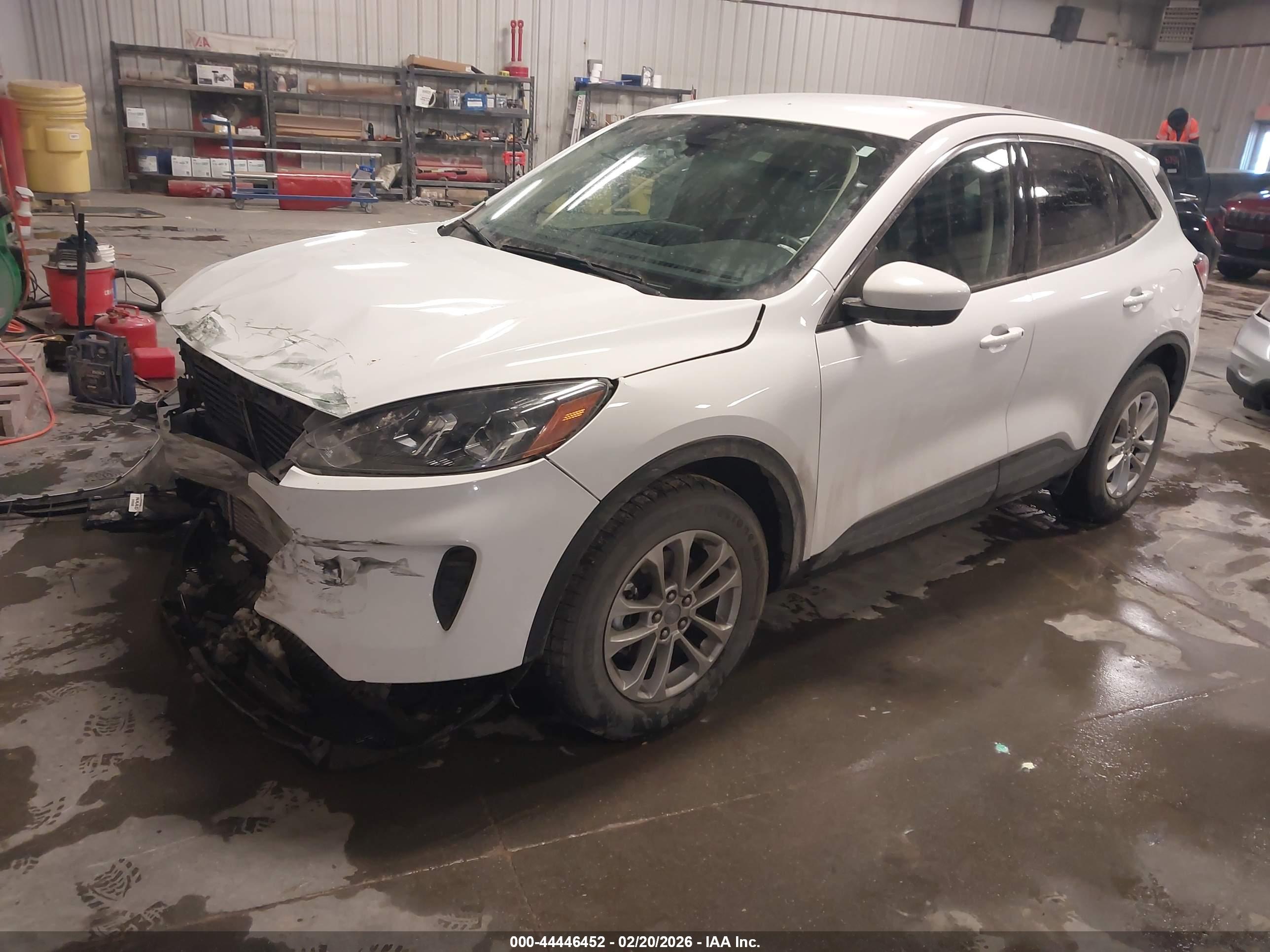 FORD ESCAPE image 2