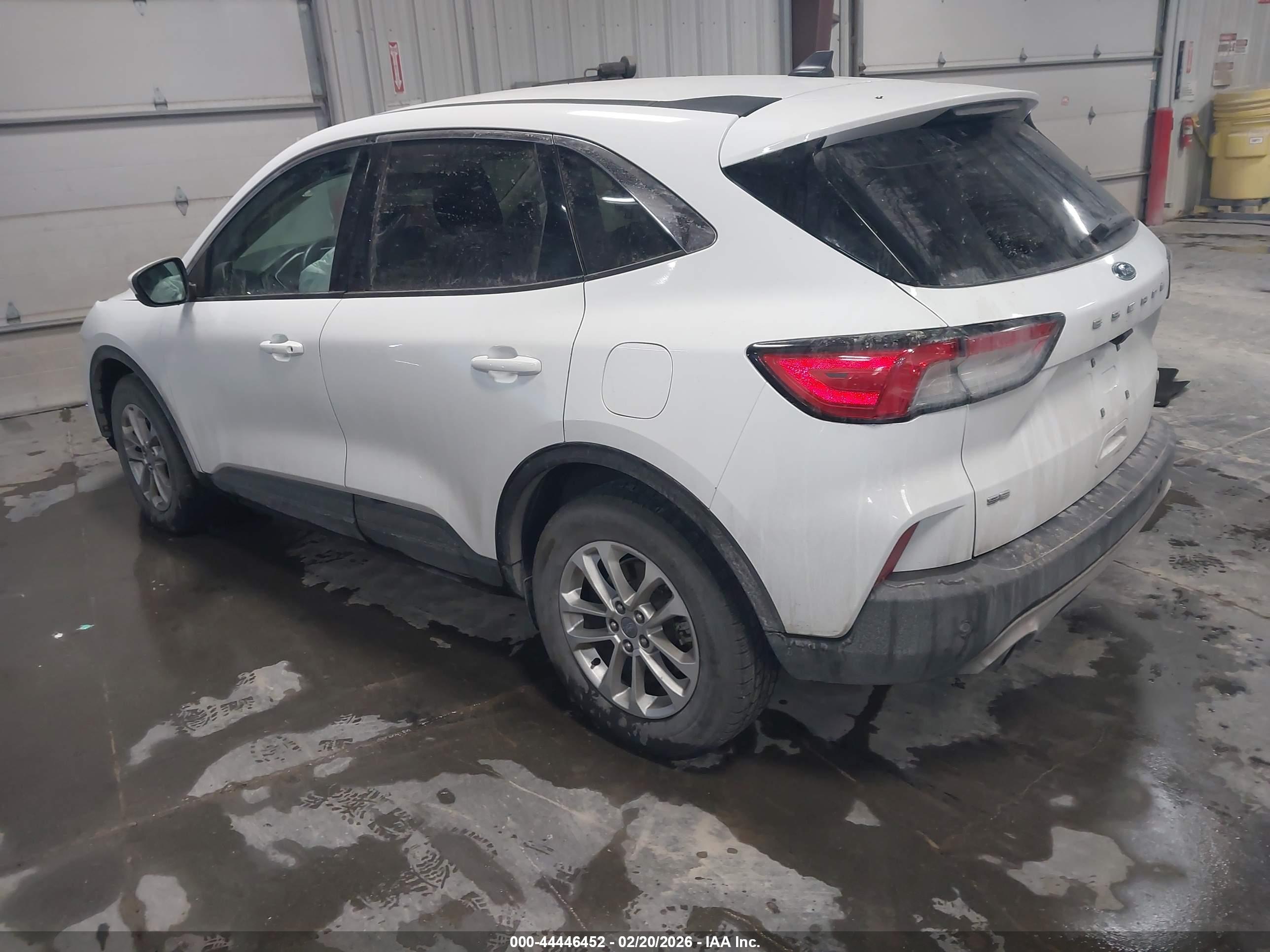 FORD ESCAPE image 3